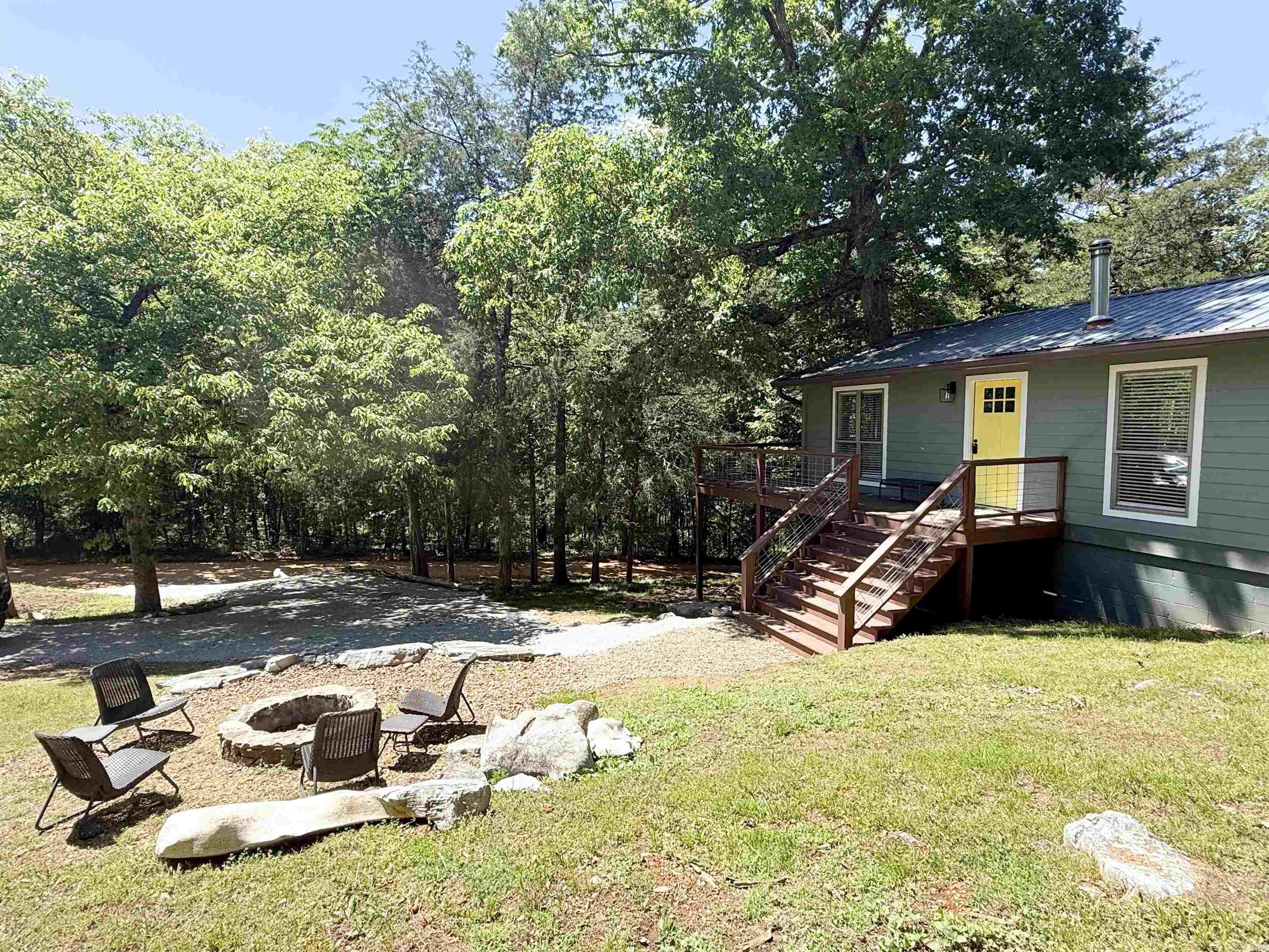 232 Double Bridge Loop Property Photo 3
