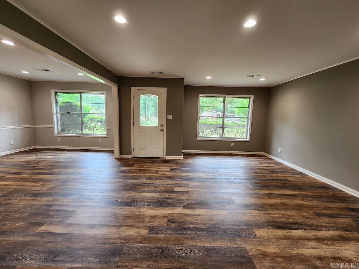 600 S Pine Property Photo 2