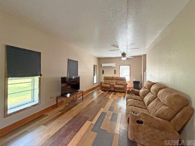 250 Bluebird Avenue Property Photo 6