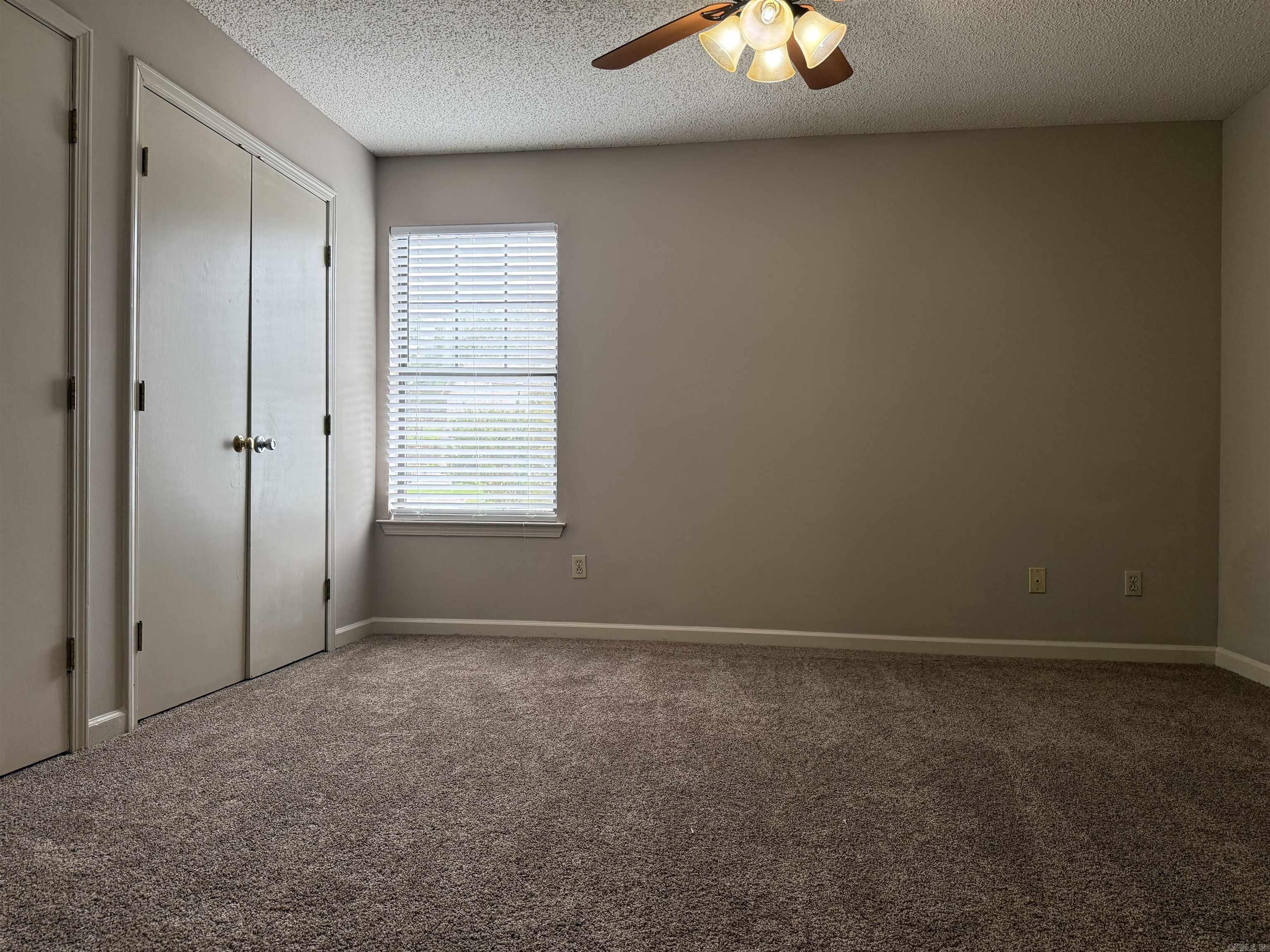 22 Edgehill Cove Property Photo 14
