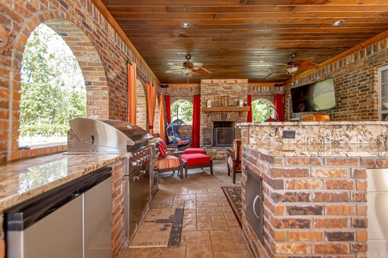 42 Oakwood Drive Property Photo 35