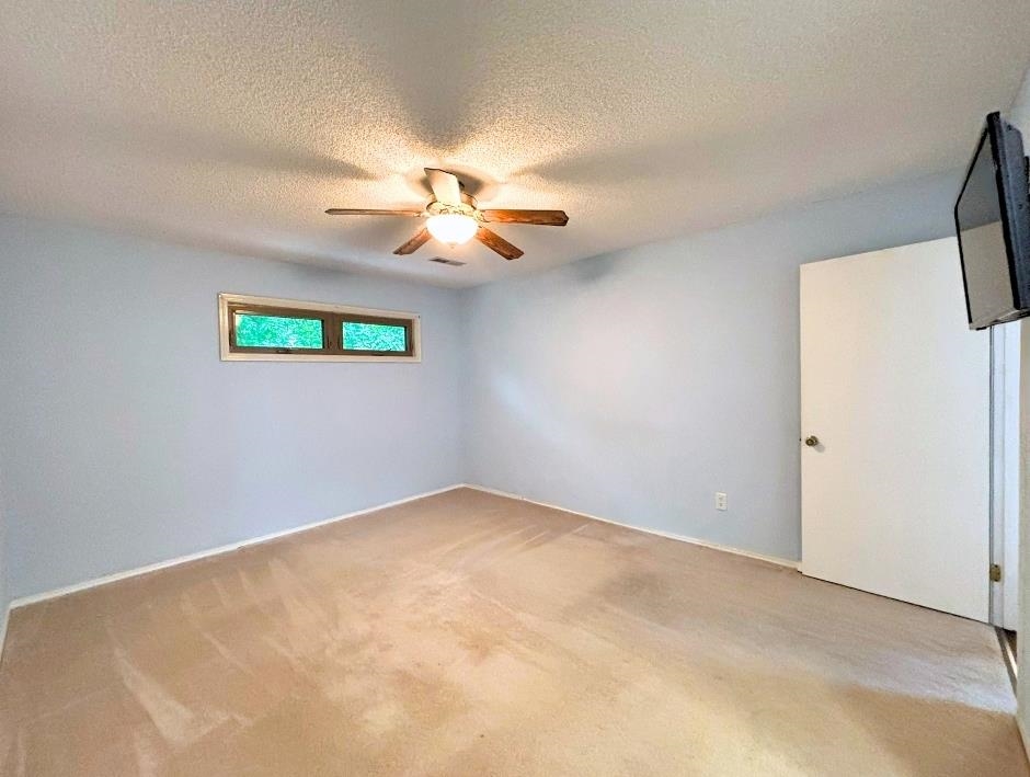 28 Spring River Lane Property Photo 16