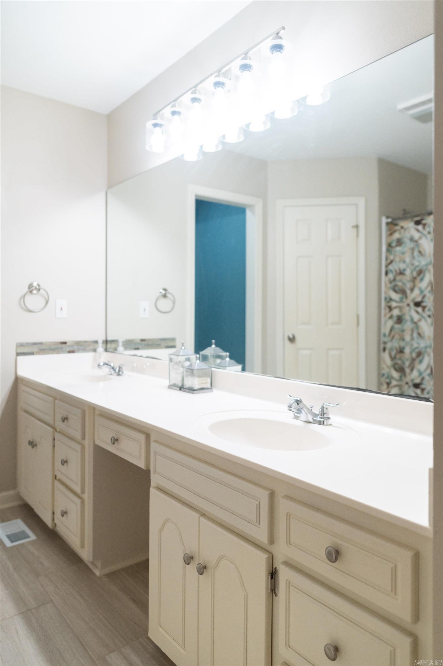 33 Thompson Drive Property Photo 24