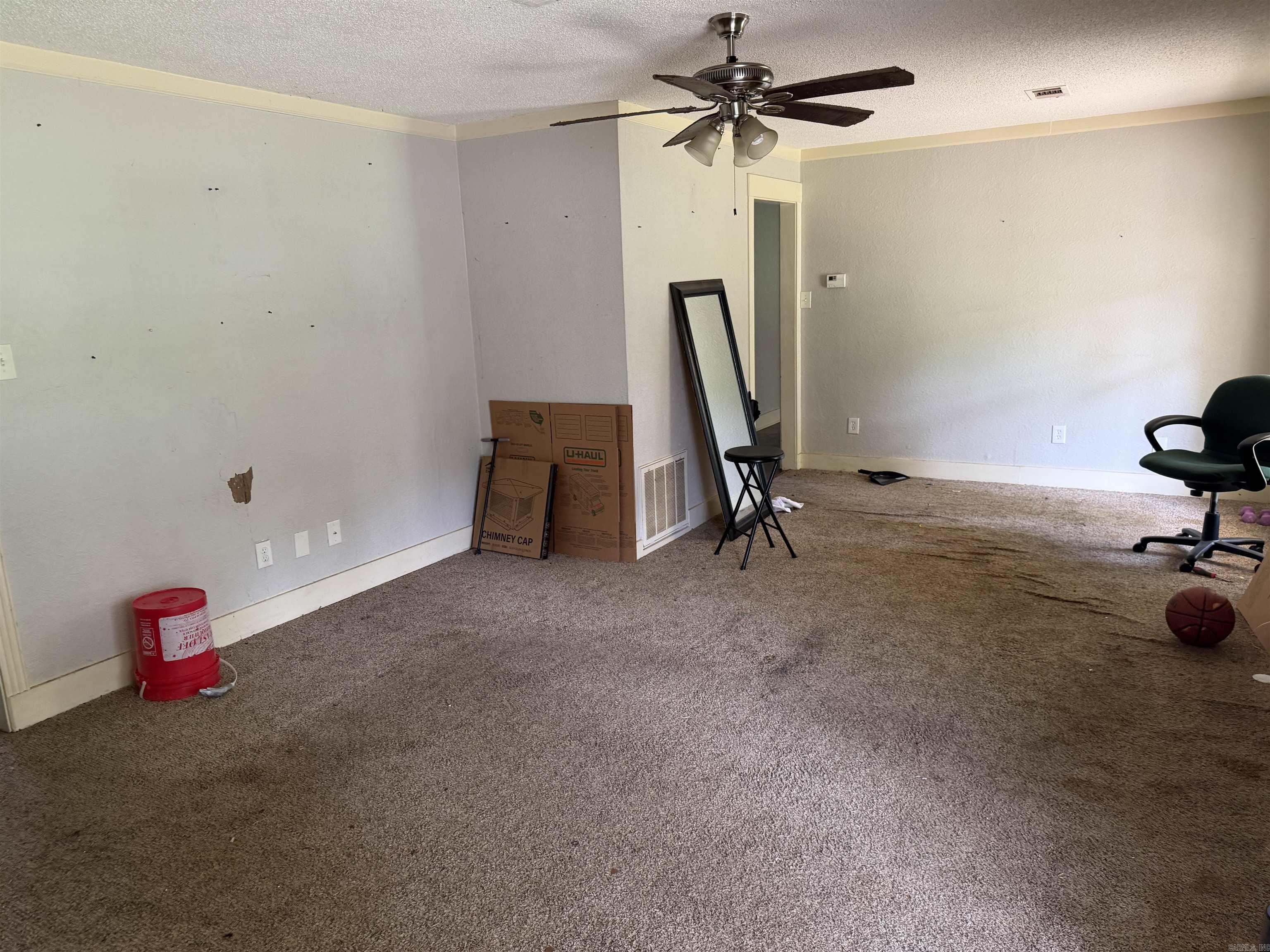 1000 Towering Oaks Drive Property Photo 5