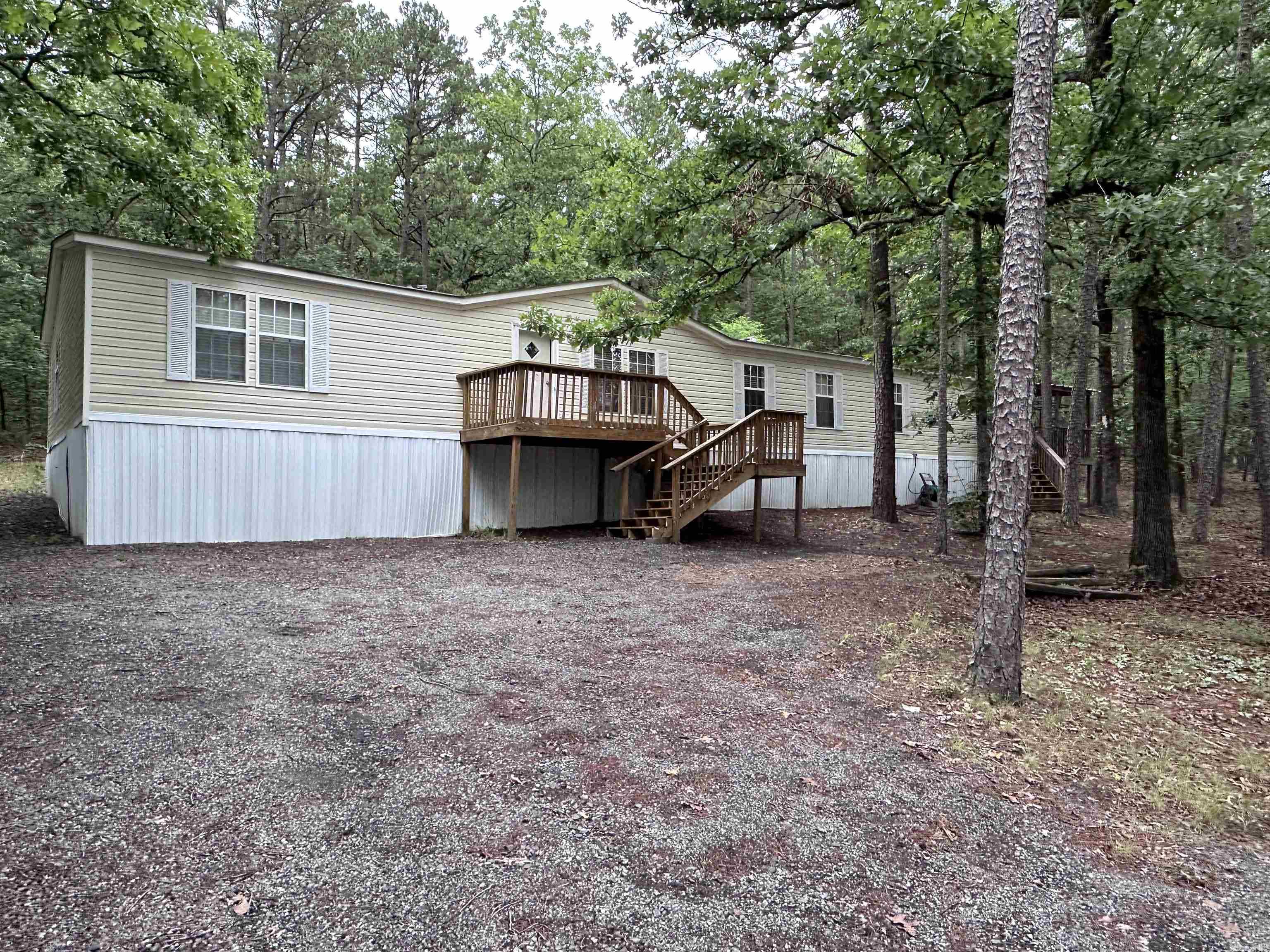 2174 Cove Creek Road Property Photo 1