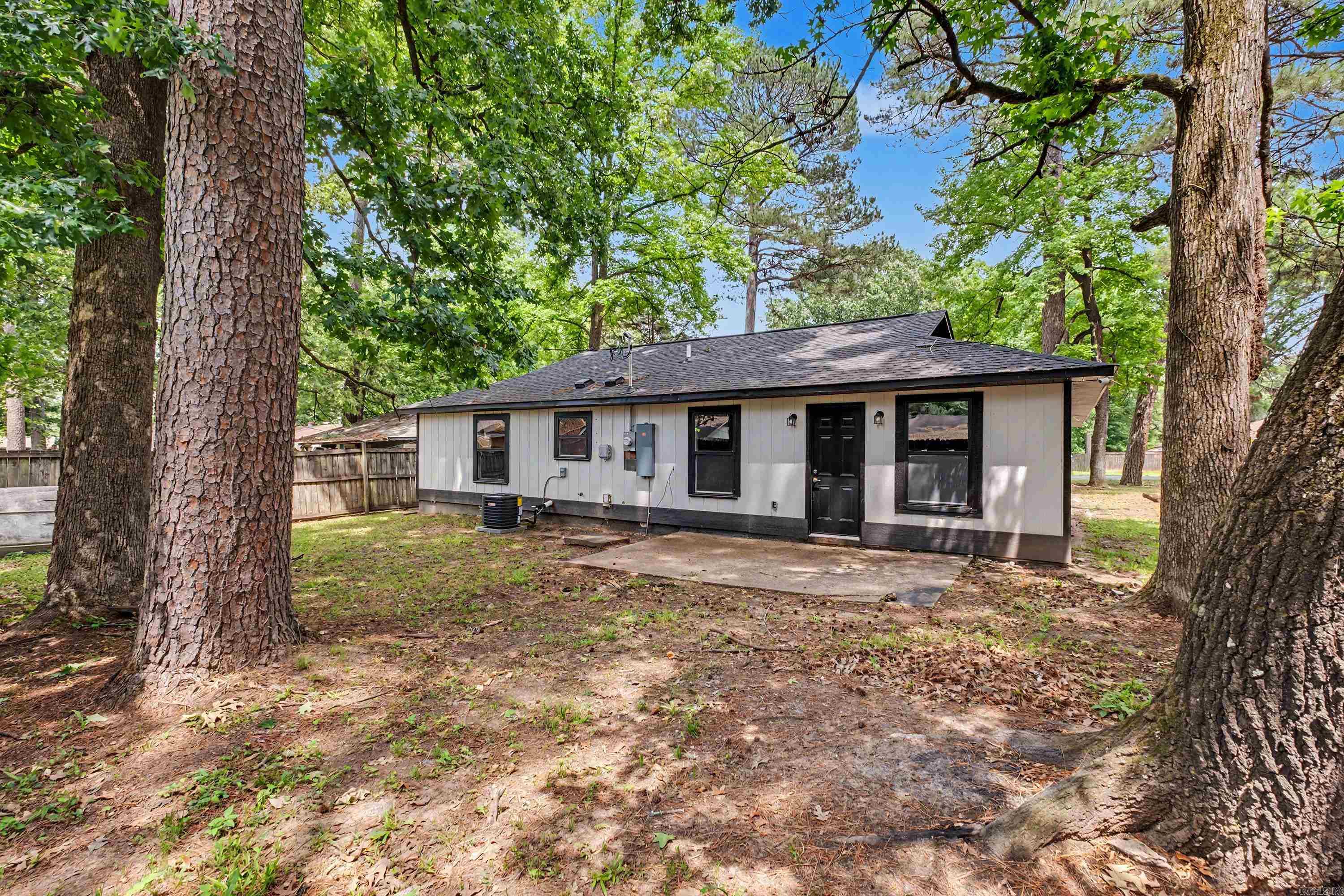 10024 Whispering Pine Property Photo 6