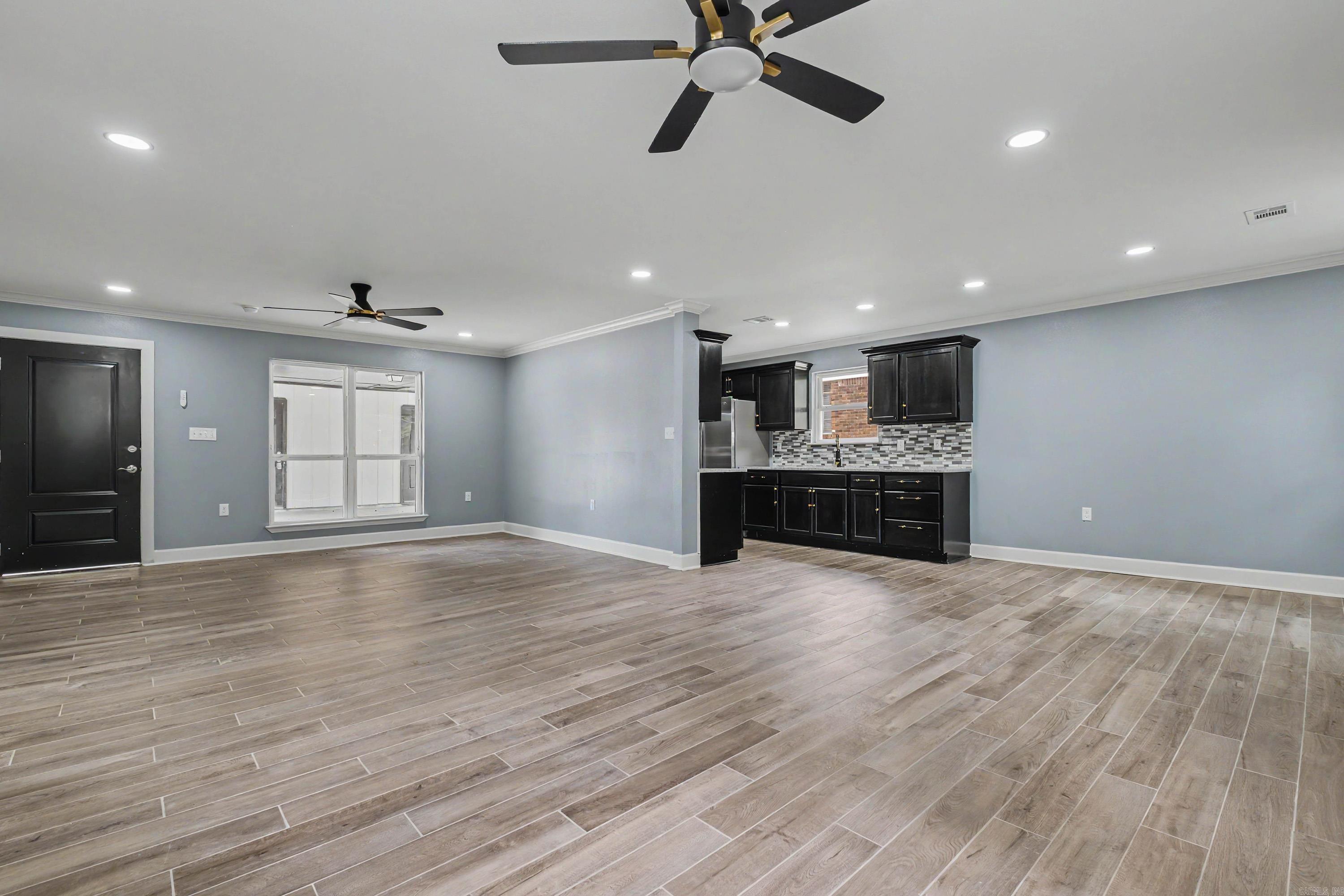 10024 Whispering Pine Property Photo 9