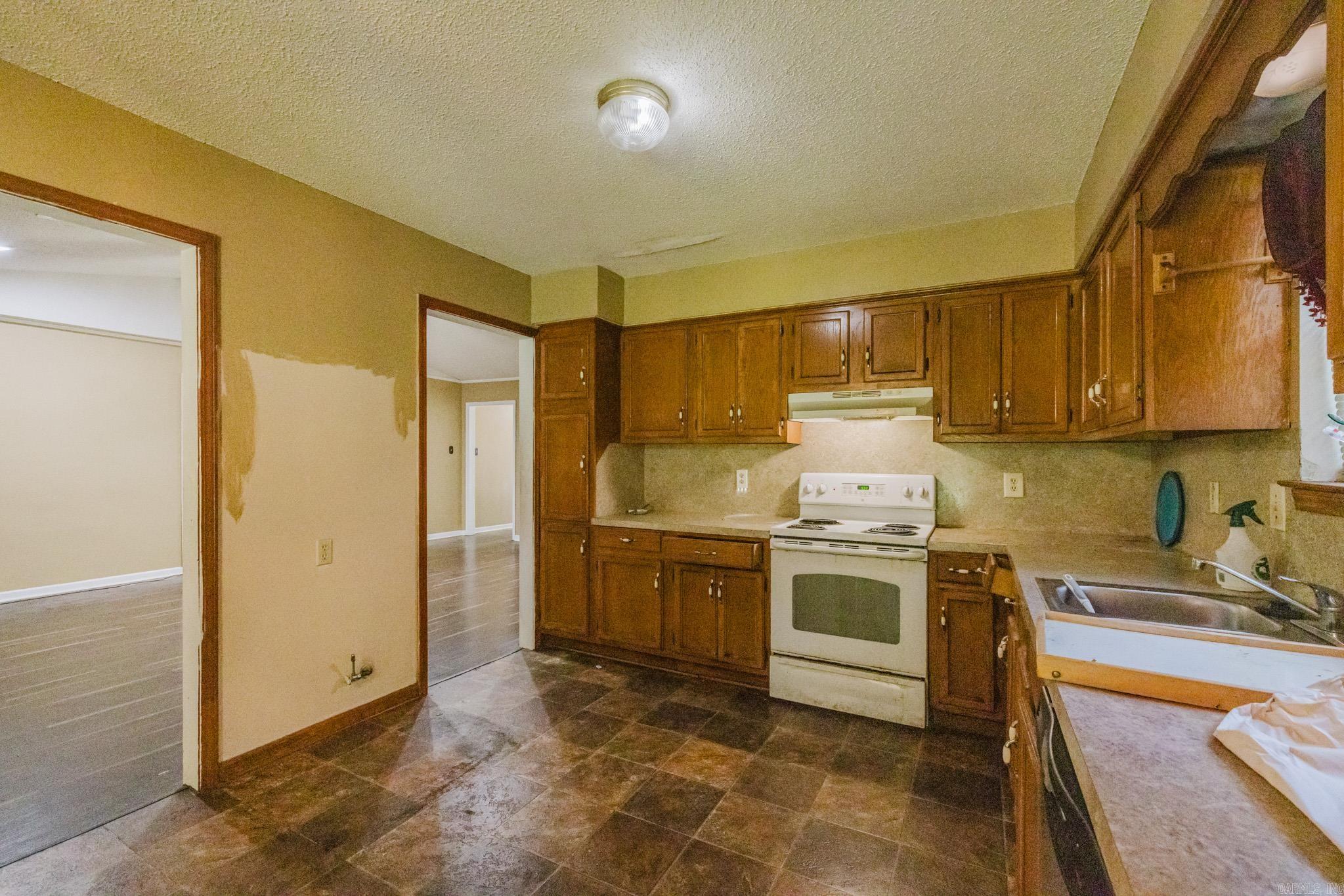 2020 Romine Road Property Photo 7