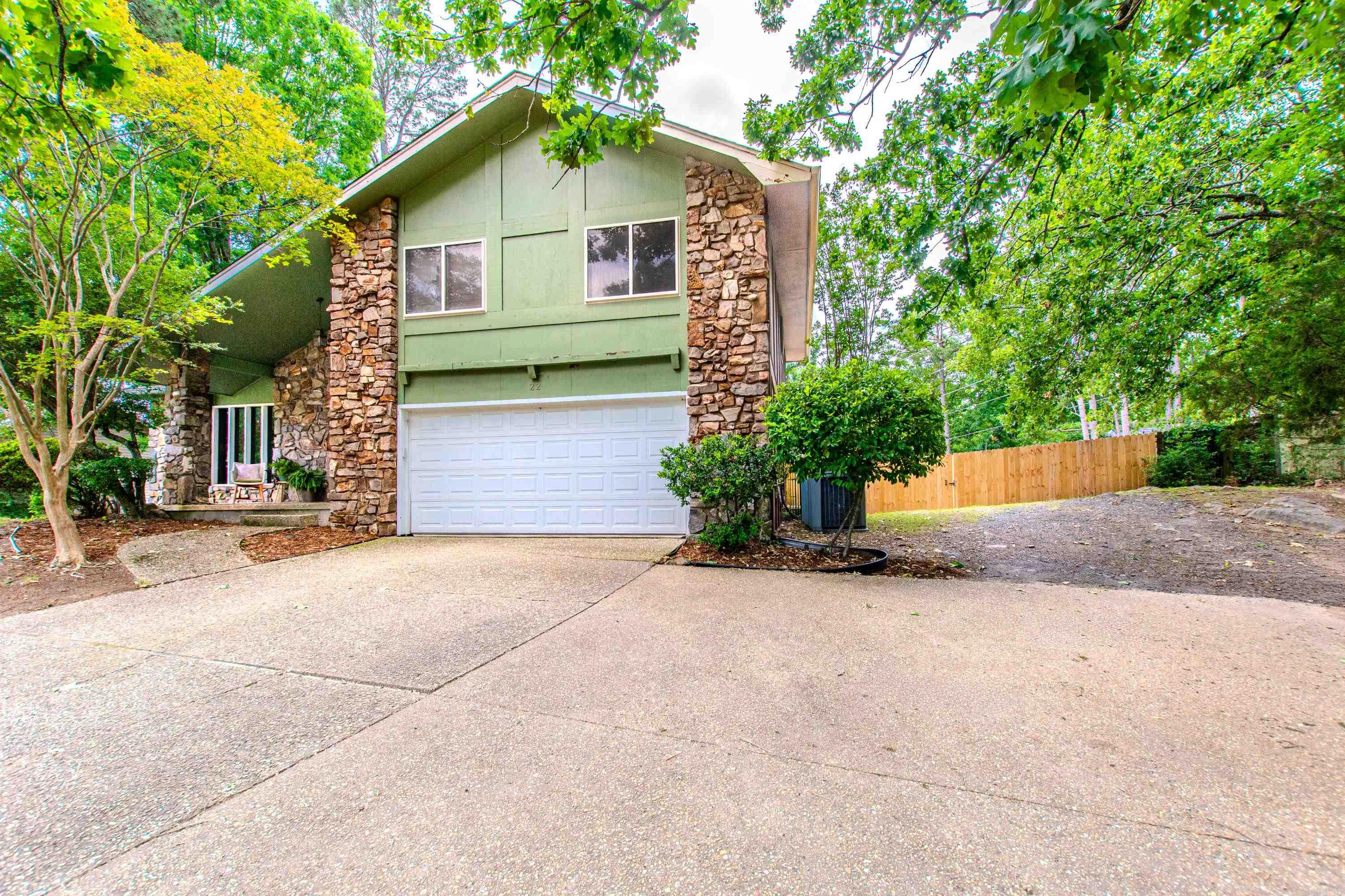 22 Point South Court Property Photo 45