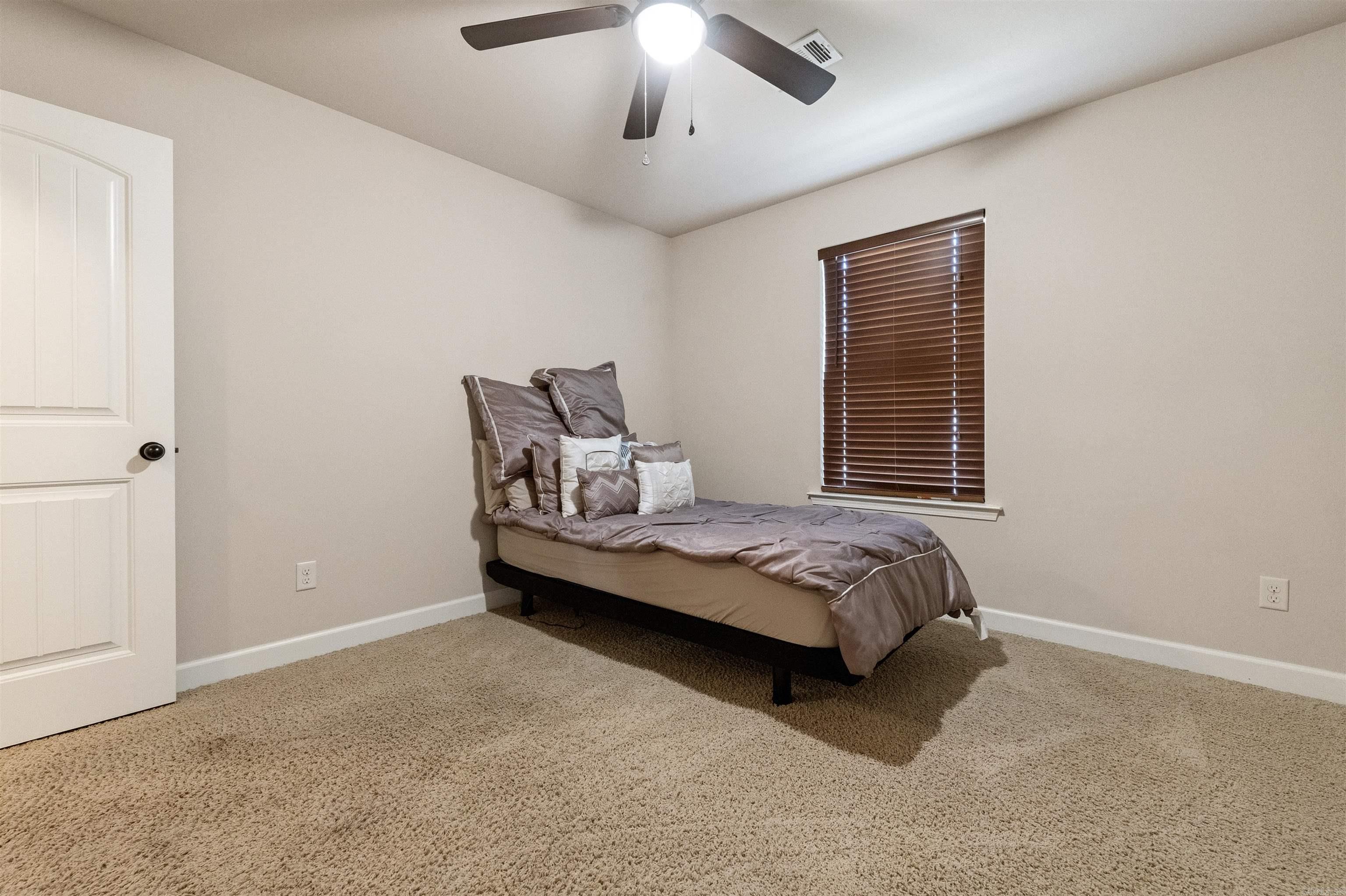 5502 Glenn Cove Property Photo 34