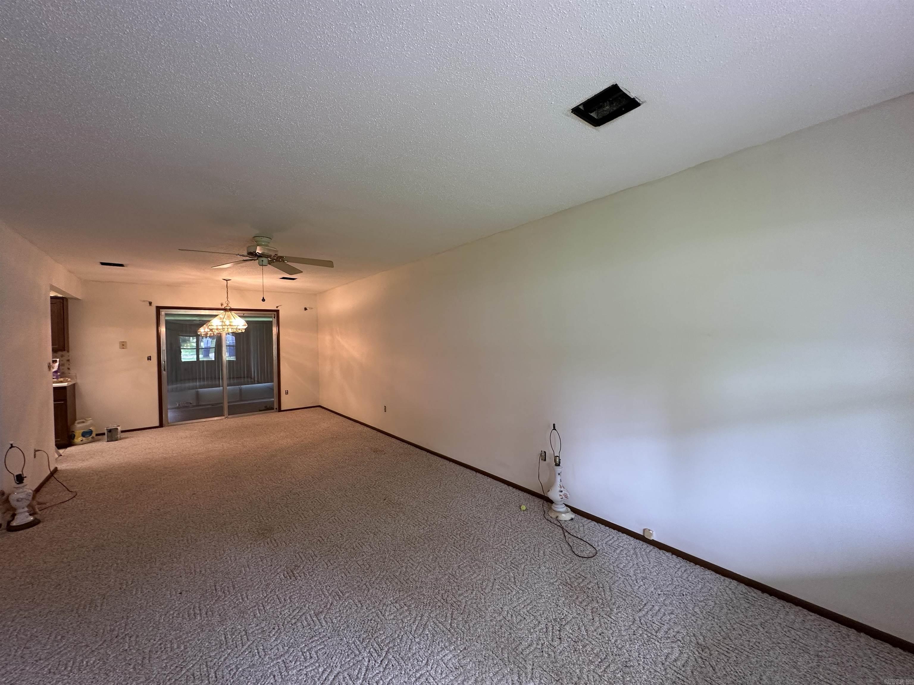 1121 Meadowbrook Drive Property Photo 6