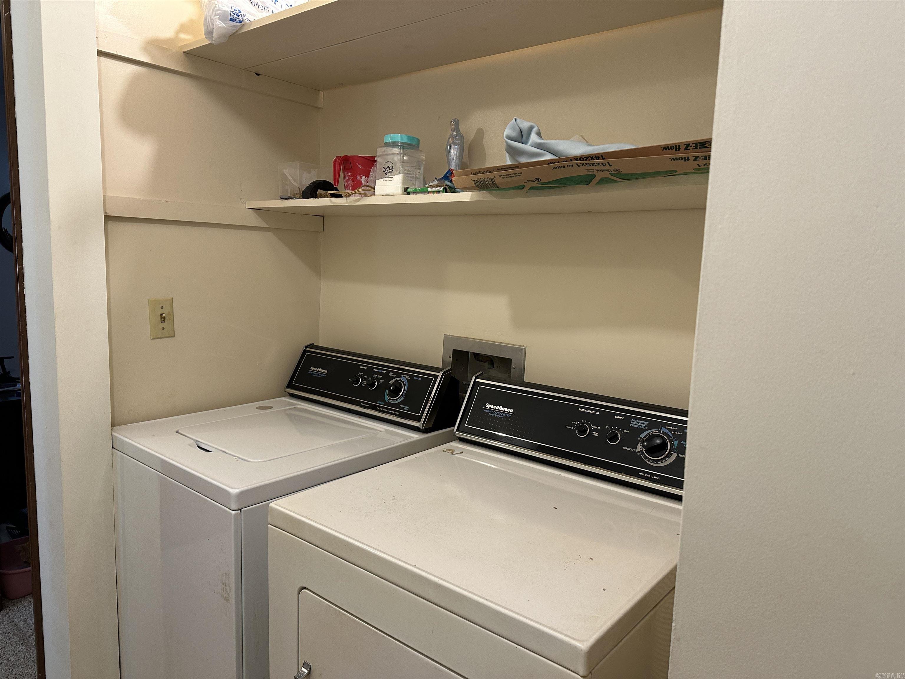1121 Meadowbrook Drive Property Photo 17