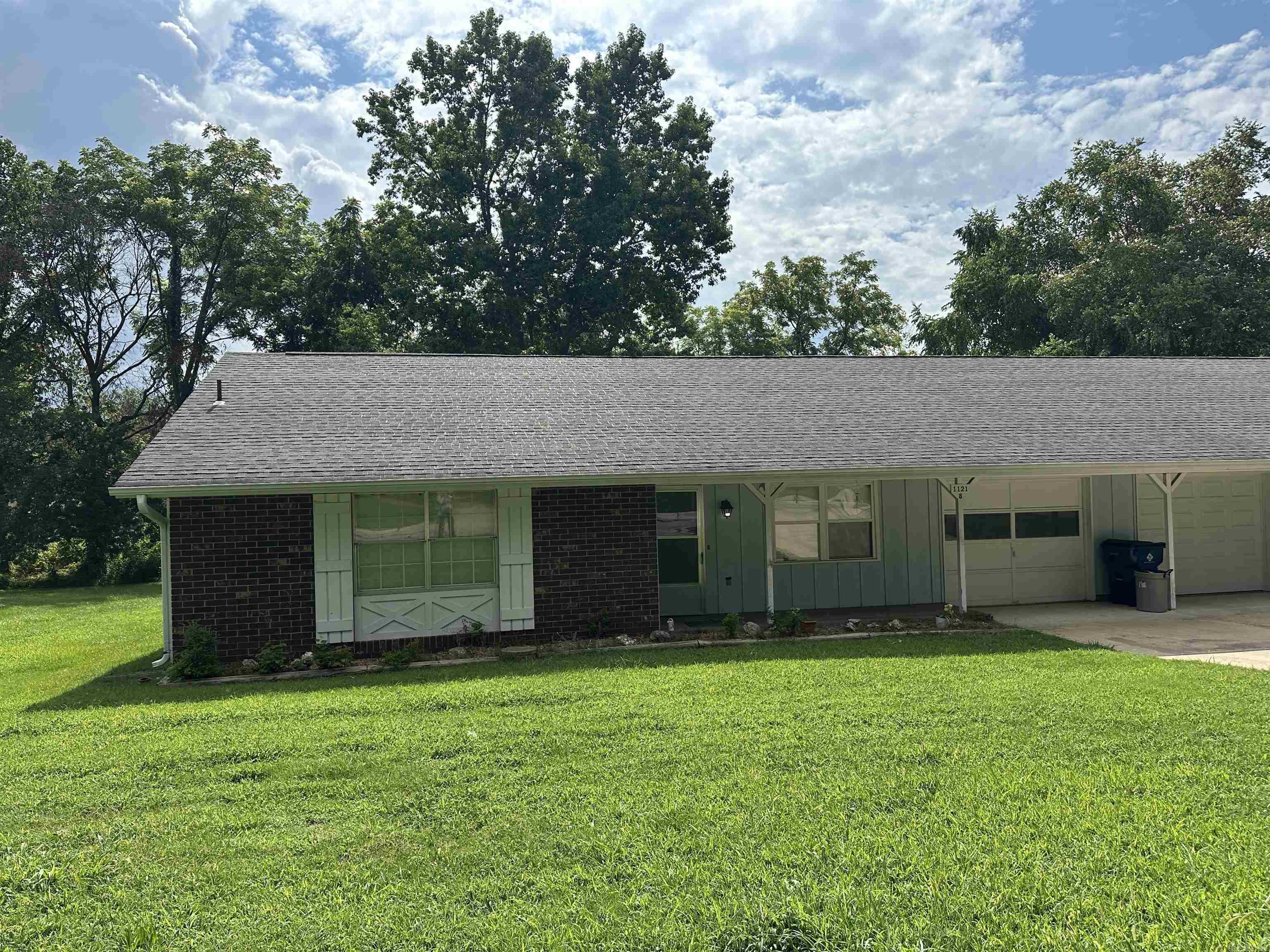 1121 Meadowbrook Drive Property Photo 19