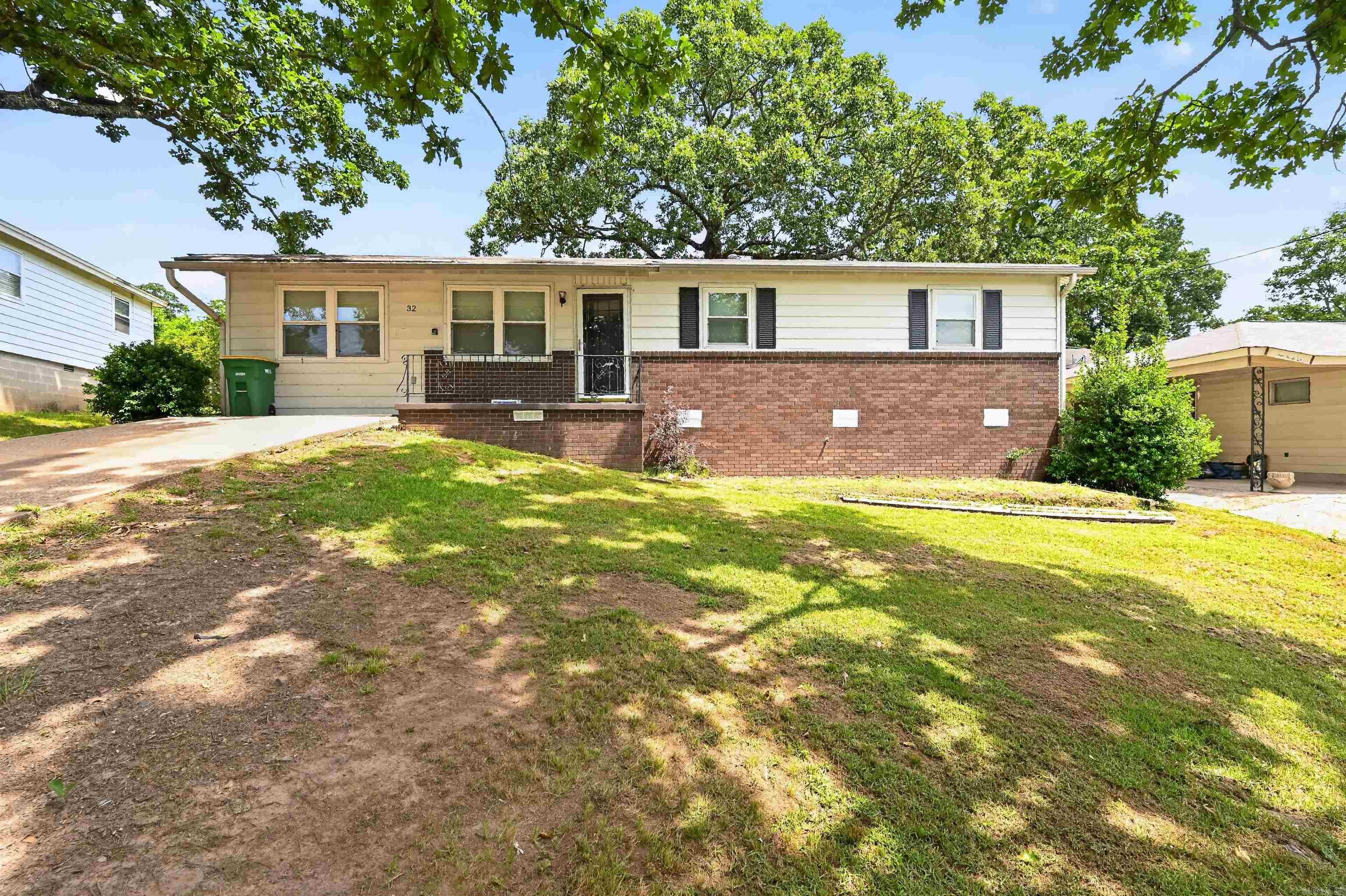 32 Oakview Drive