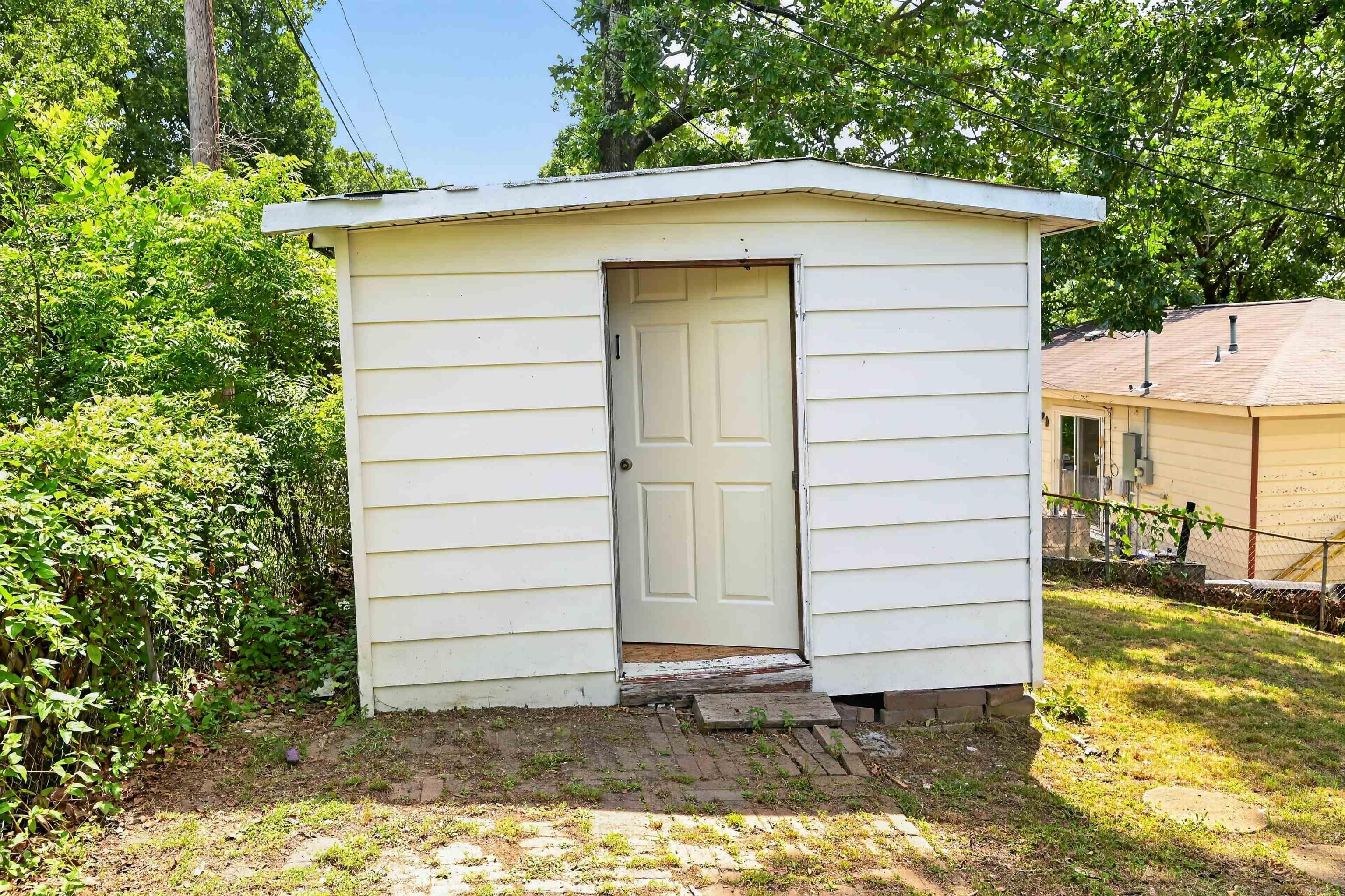 32 Oakview Drive Property Photo 5
