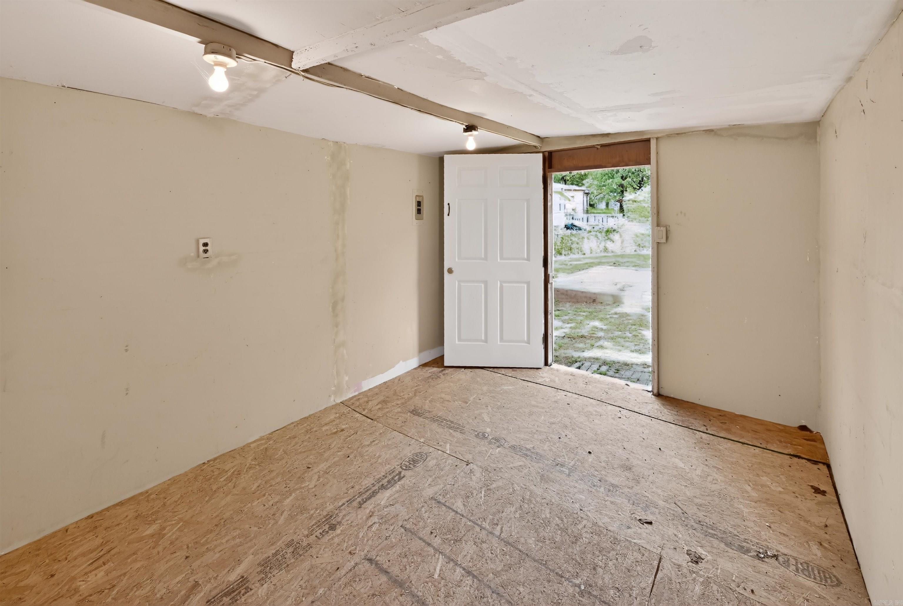 32 Oakview Drive Property Photo 9
