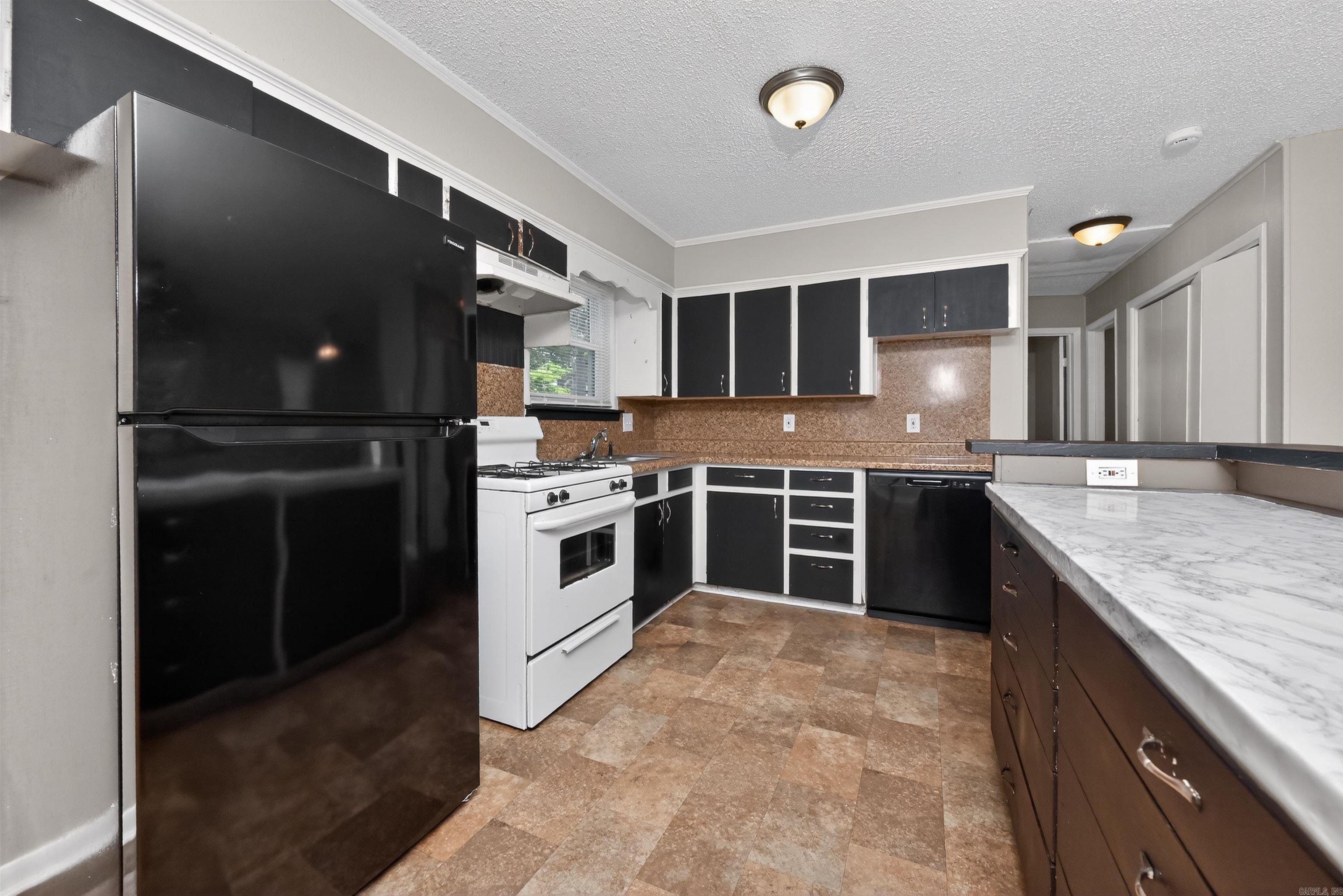 32 Oakview Drive Property Photo 17