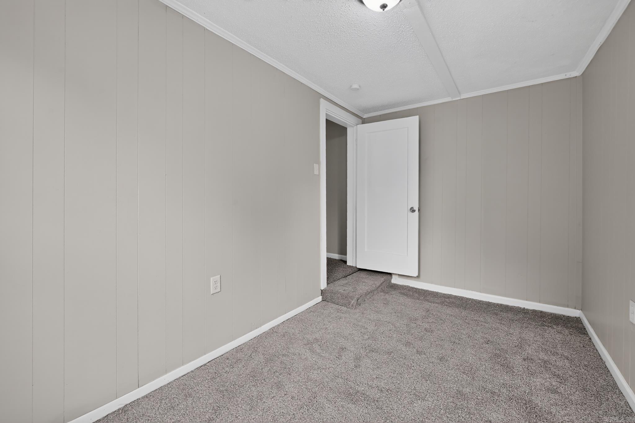 5105 W 28th Street Property Photo 23