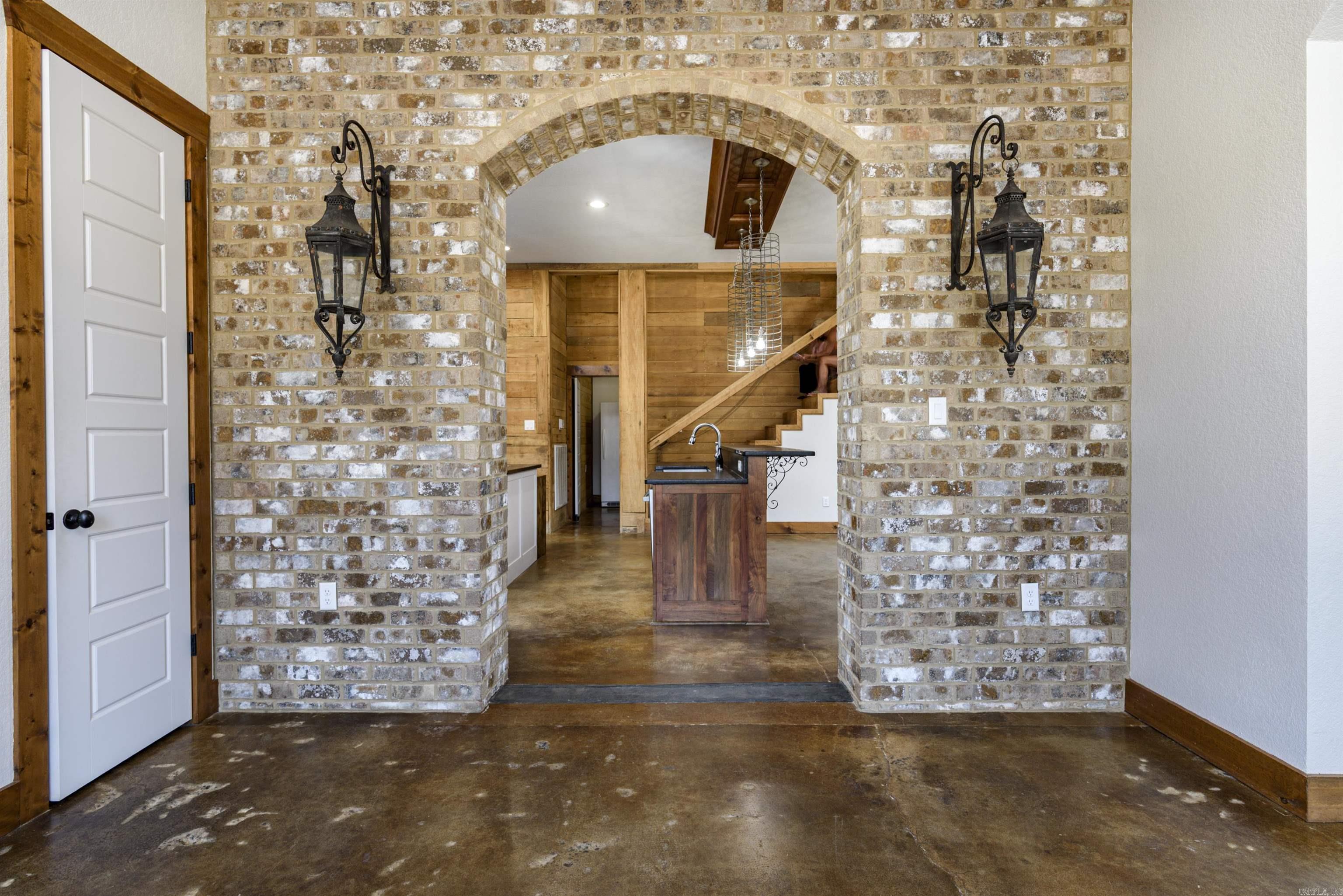 1202 Hilldale Cove Property Photo 7