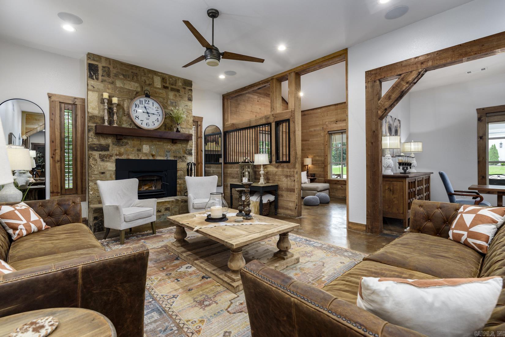 1202 Hilldale Cove Property Photo 10