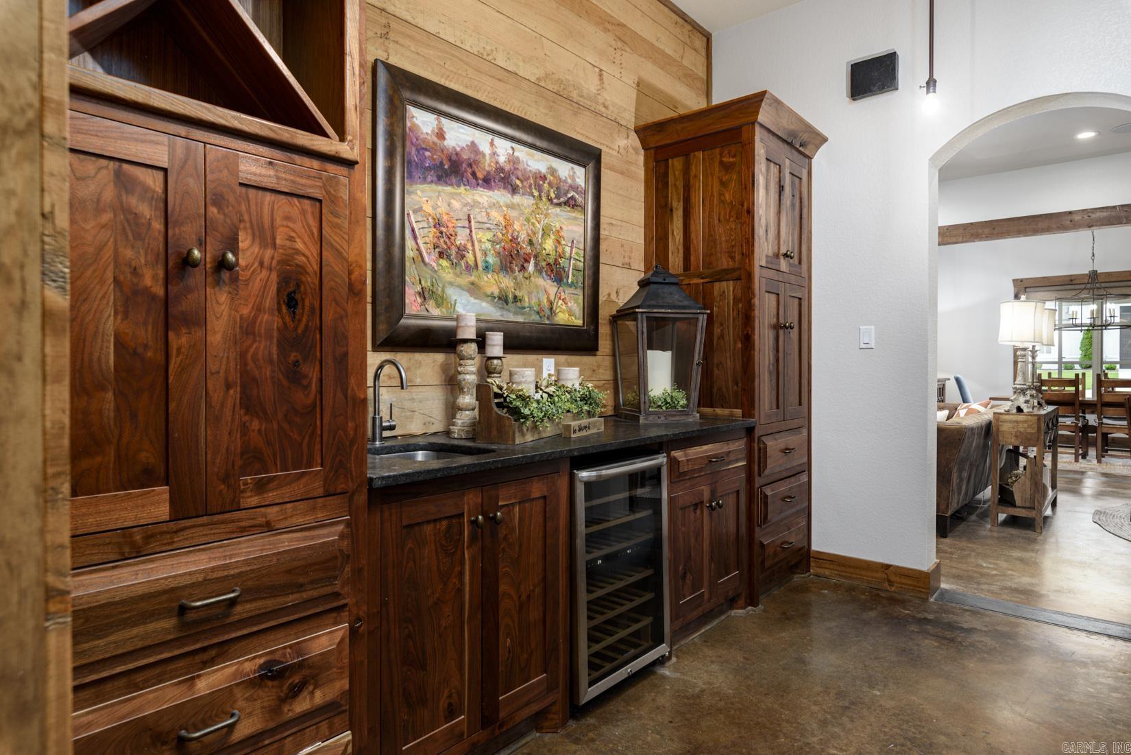 1202 Hilldale Cove Property Photo 21