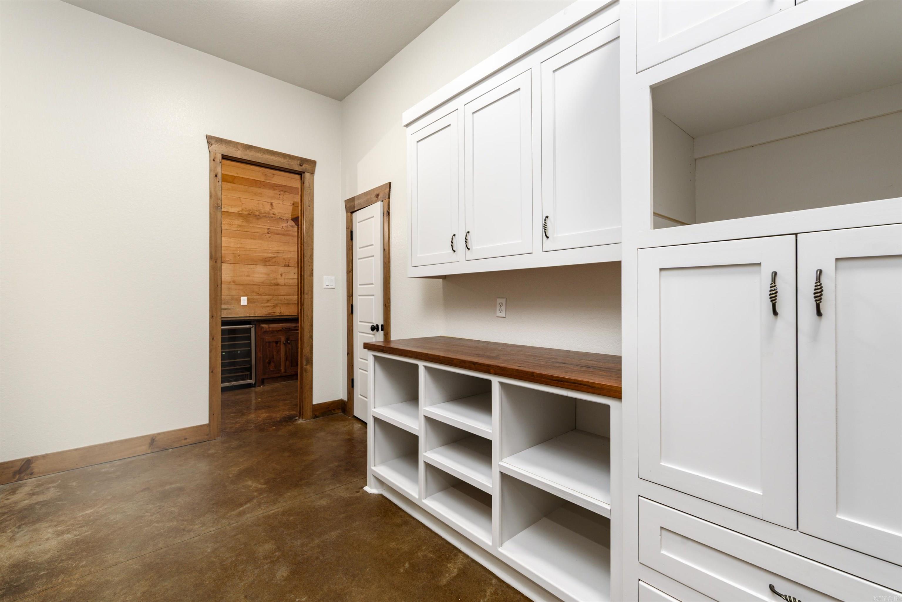 1202 Hilldale Cove Property Photo 27