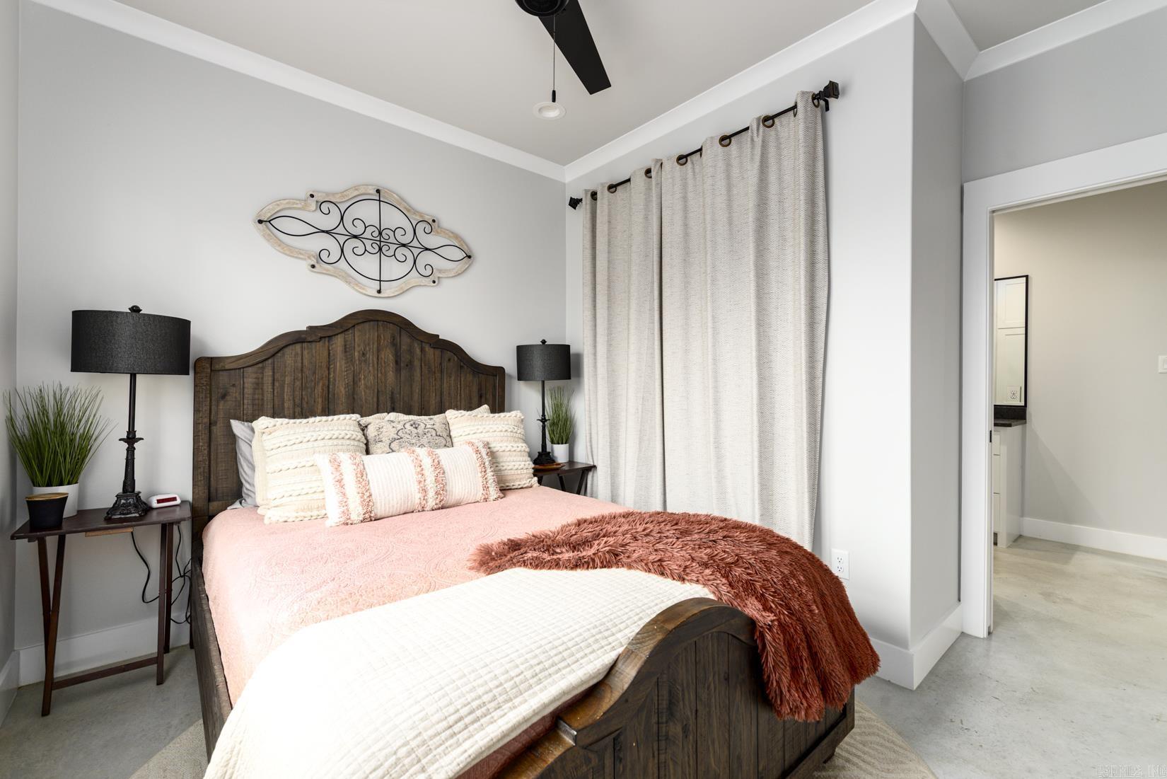 1202 Hilldale Cove Property Photo 43