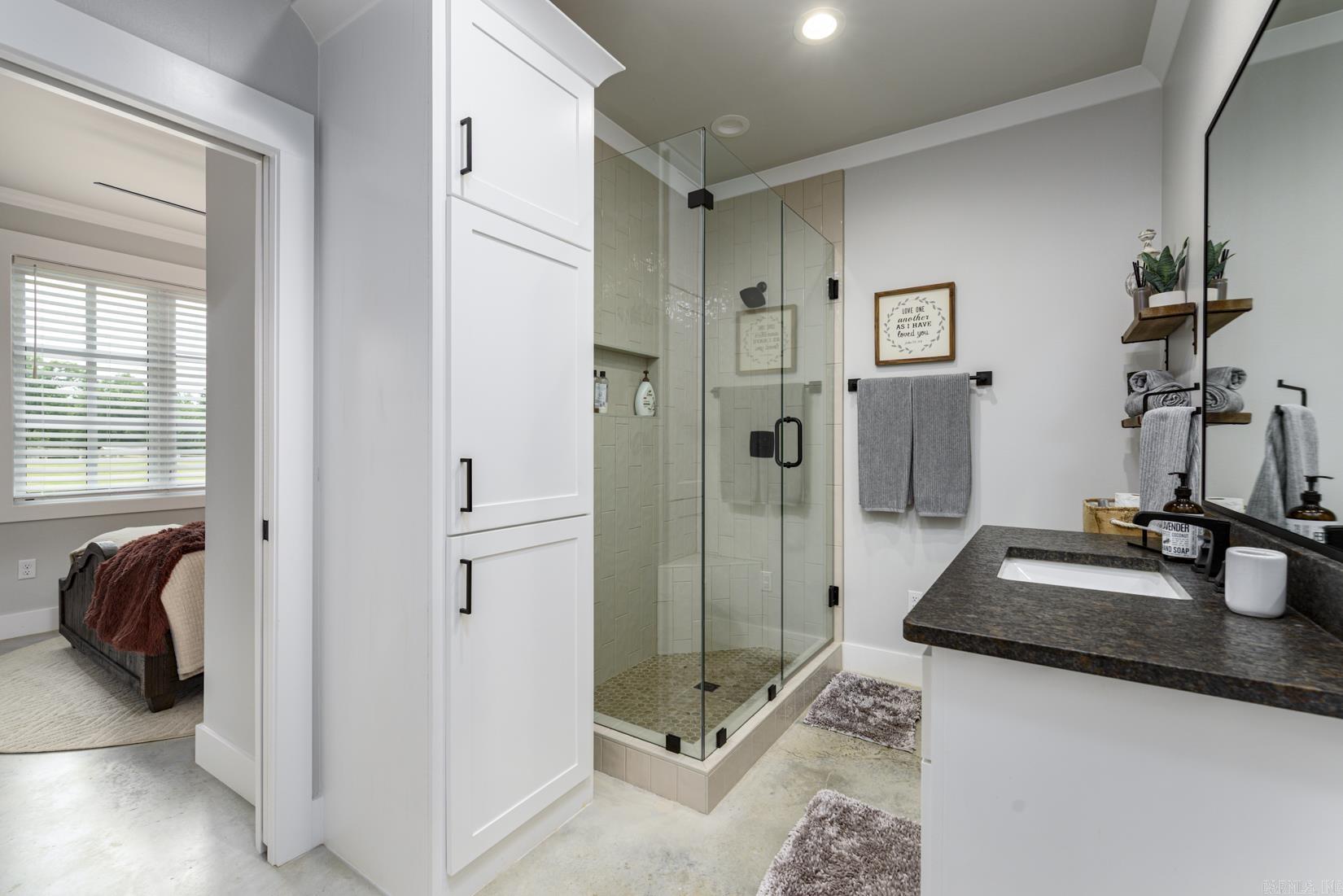 1202 Hilldale Cove Property Photo 44
