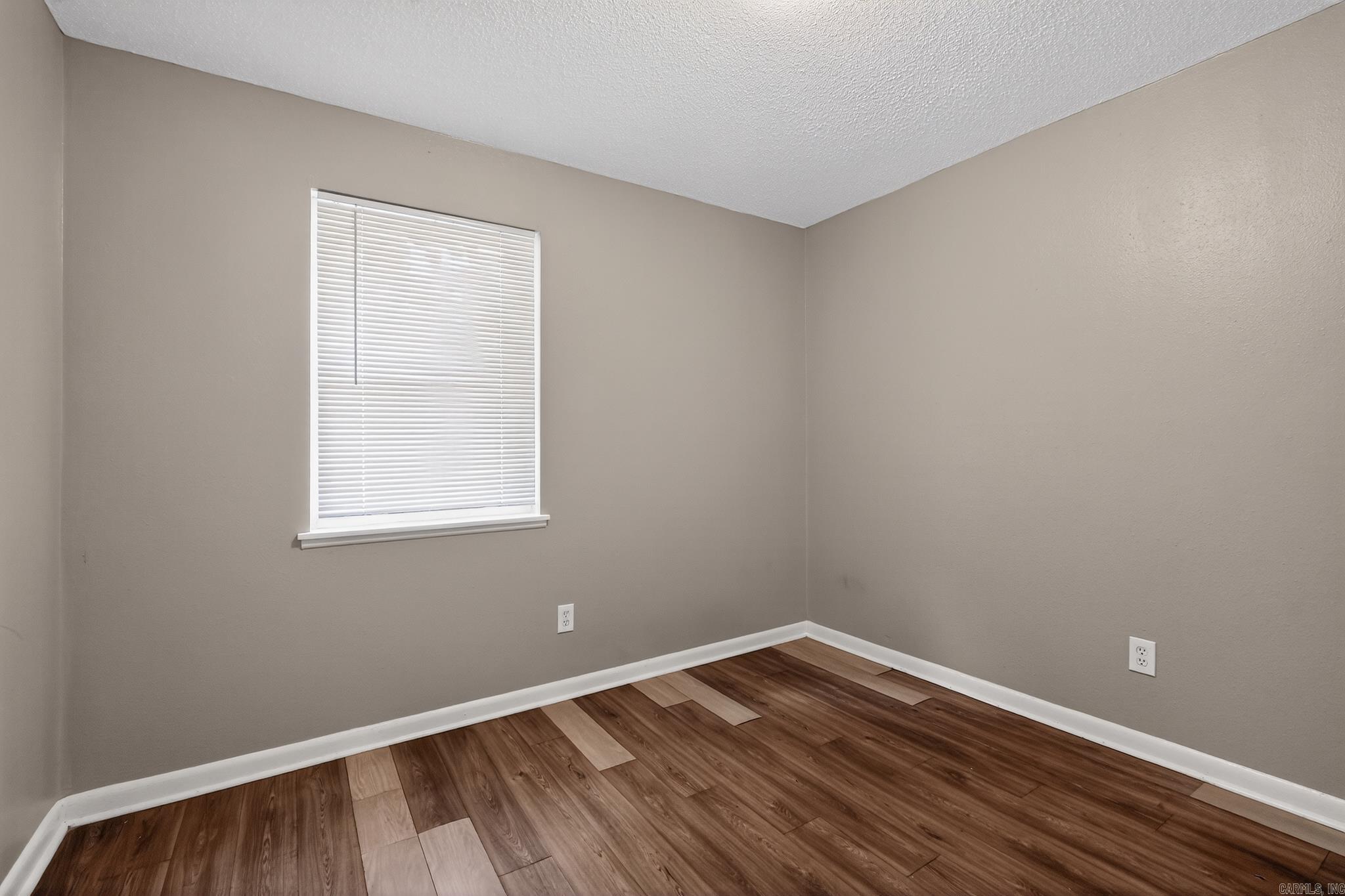 5400 Keats Drive Property Photo 15