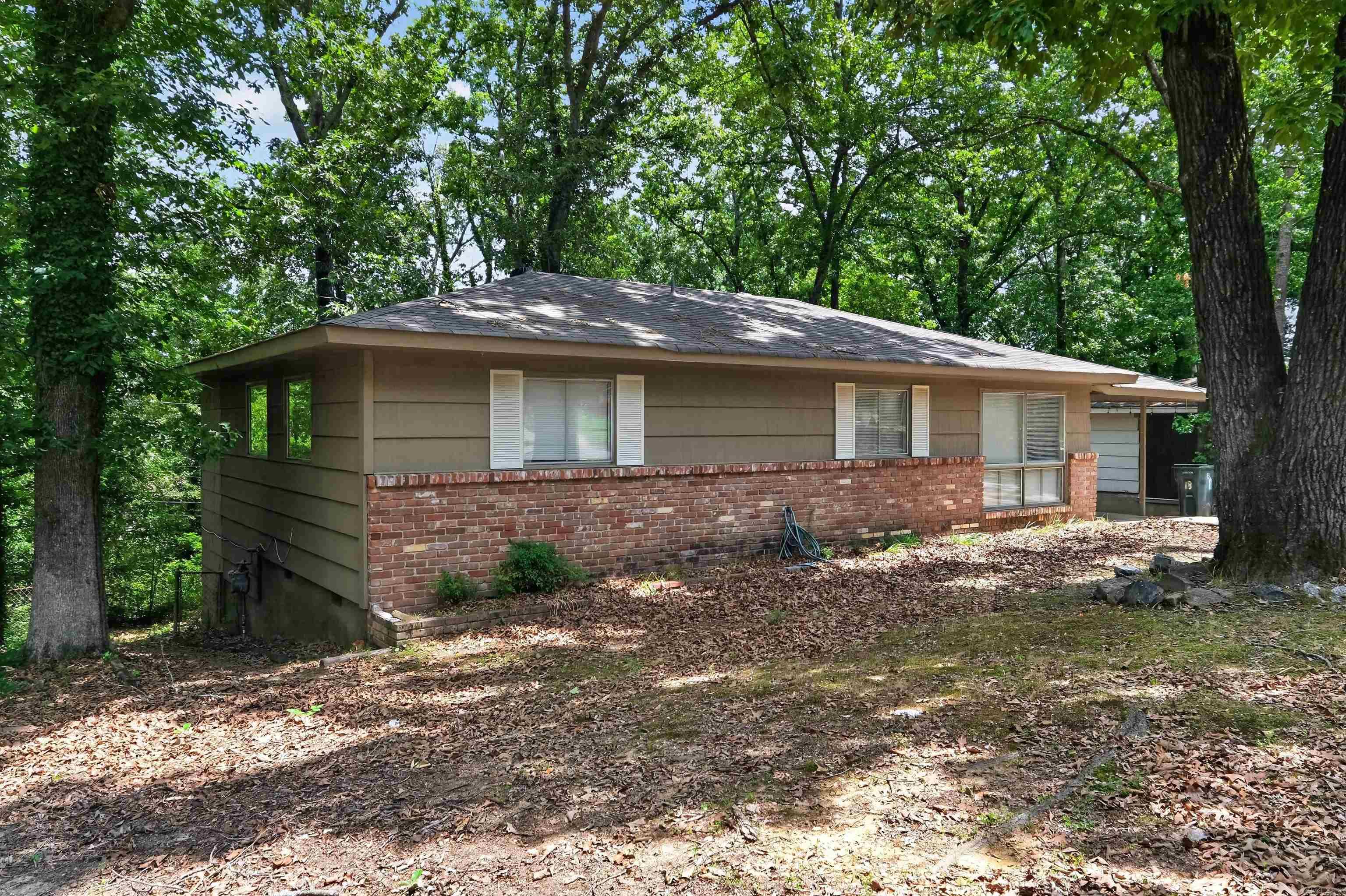 18 Westmont Cir Circle Property Photo 4
