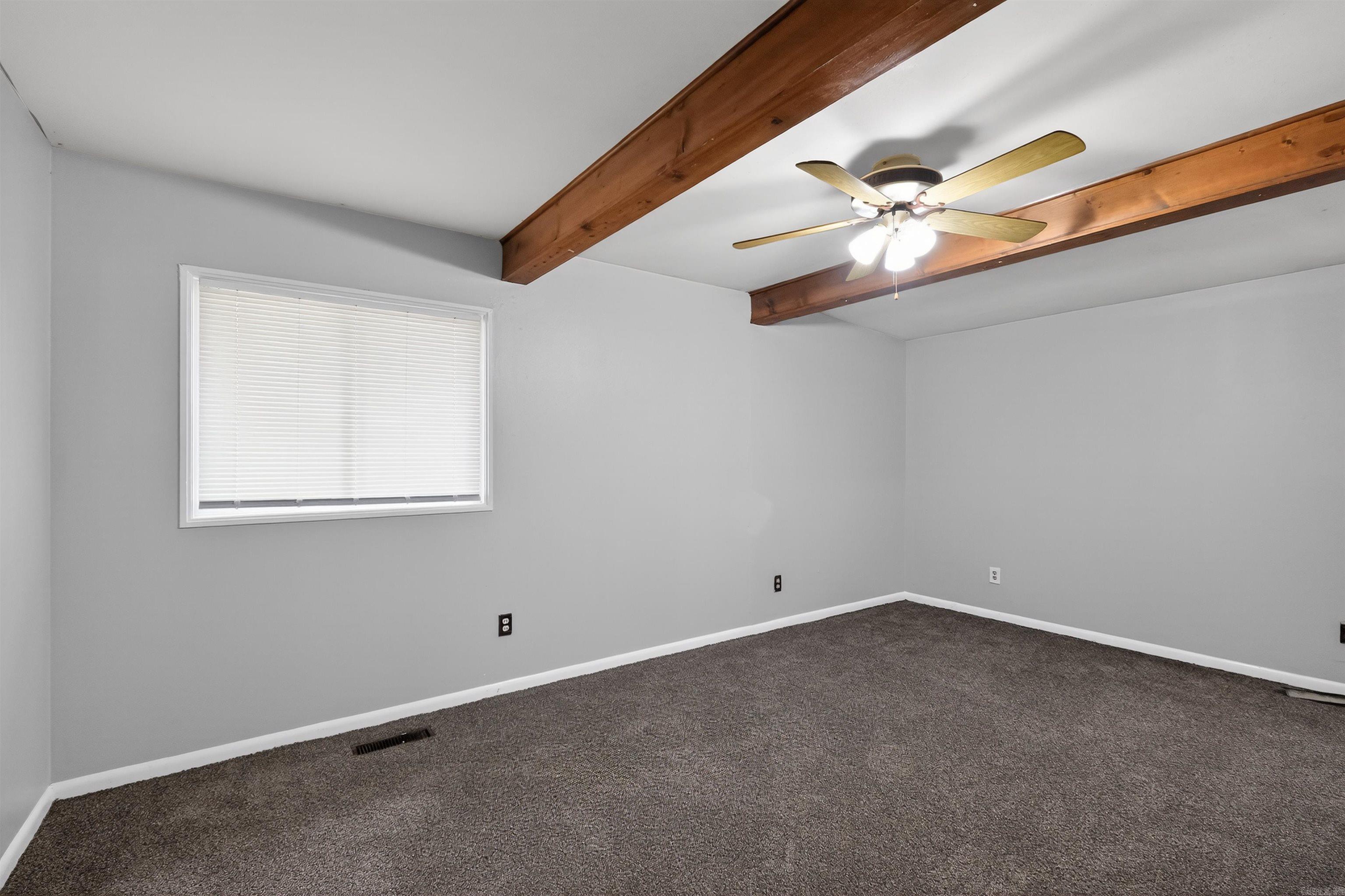 18 Westmont Cir Circle Property Photo 6