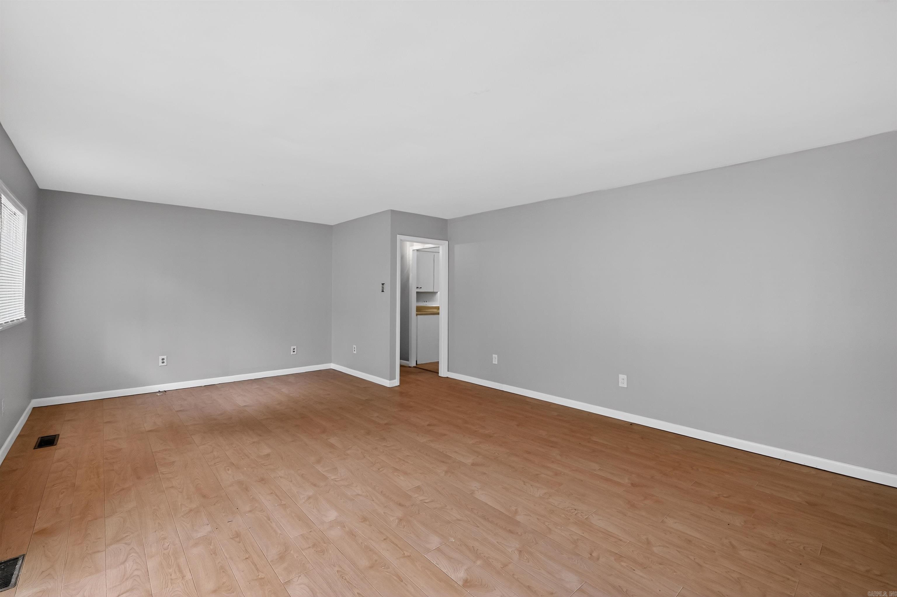 18 Westmont Cir Circle Property Photo 8
