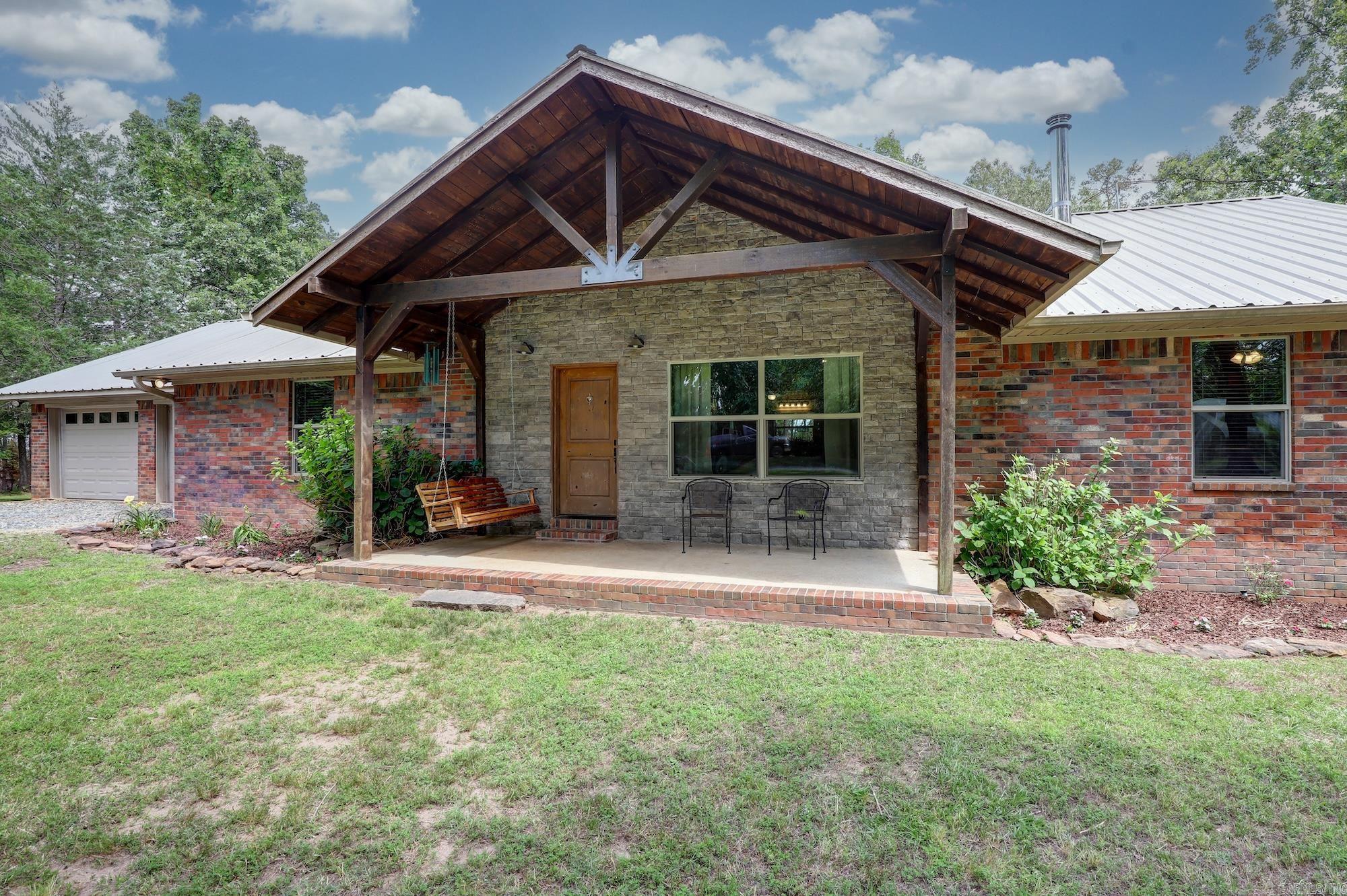 485 Elam Property Photo 2