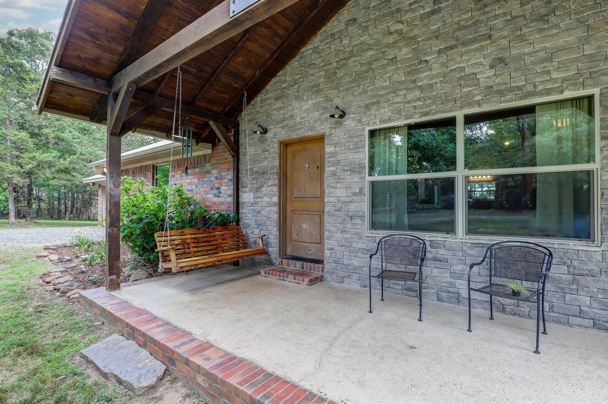 485 Elam Property Photo 3