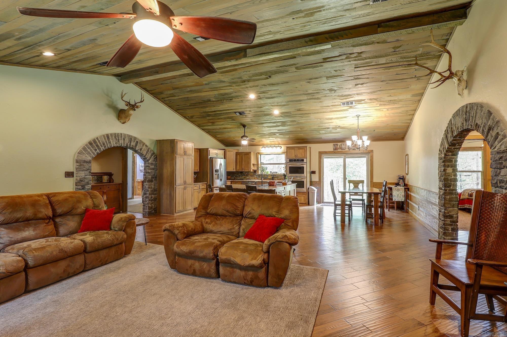 485 Elam Property Photo 7