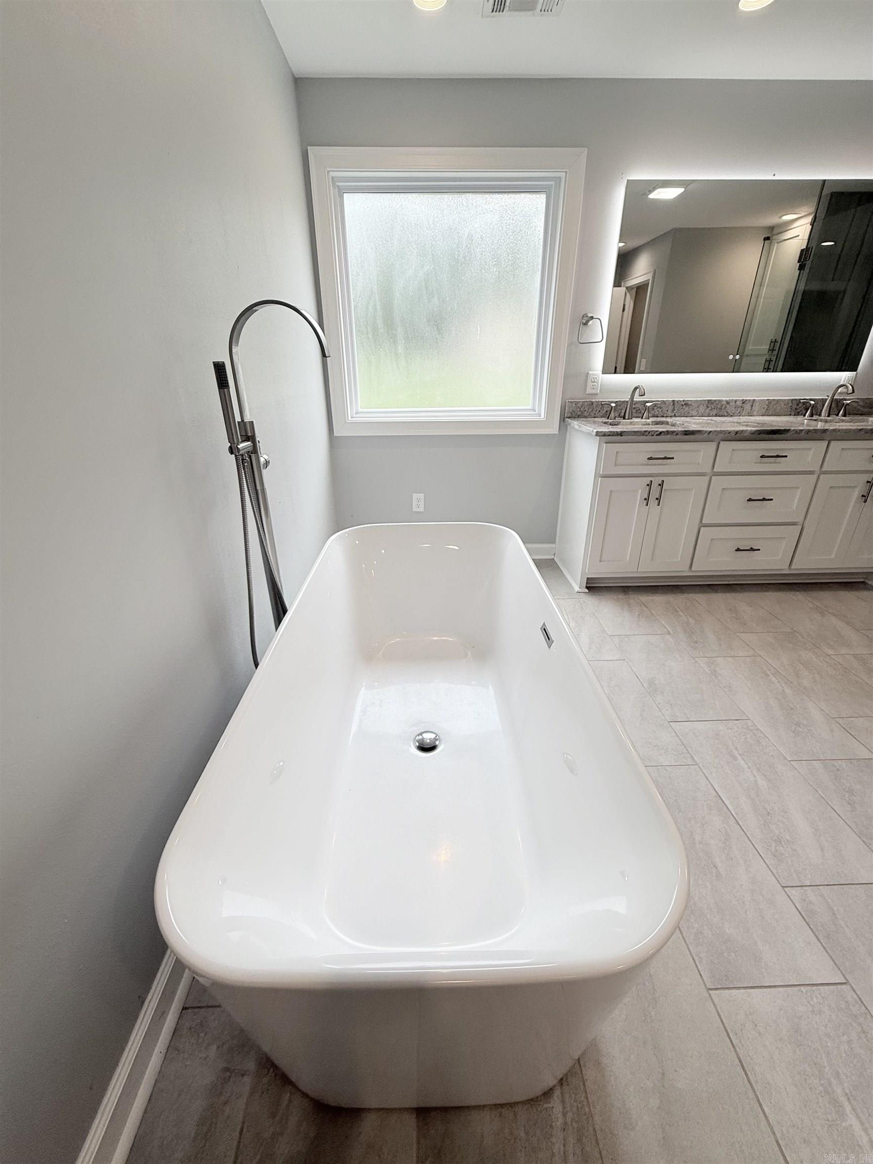 27 Pine Valley Road Property Photo 12