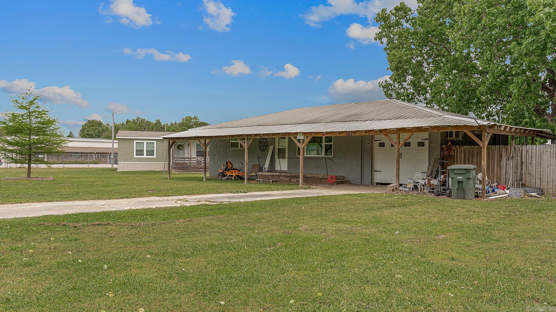 2583 Hwy 163 Property Photo 7