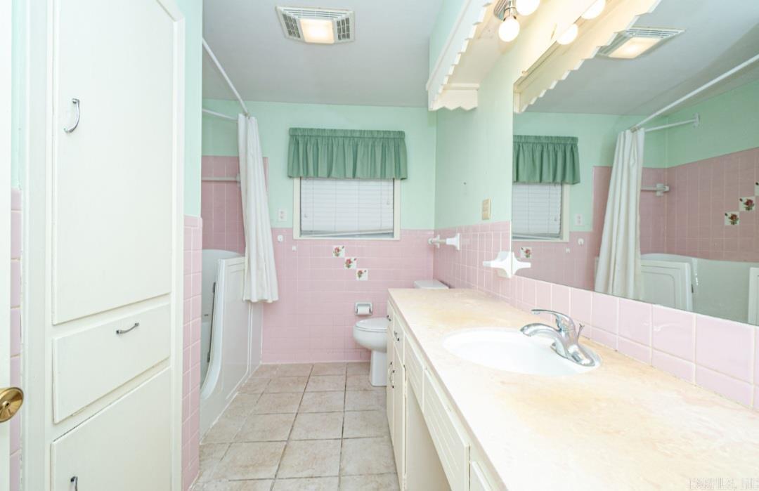 1014 Daniels Street Property Photo 25
