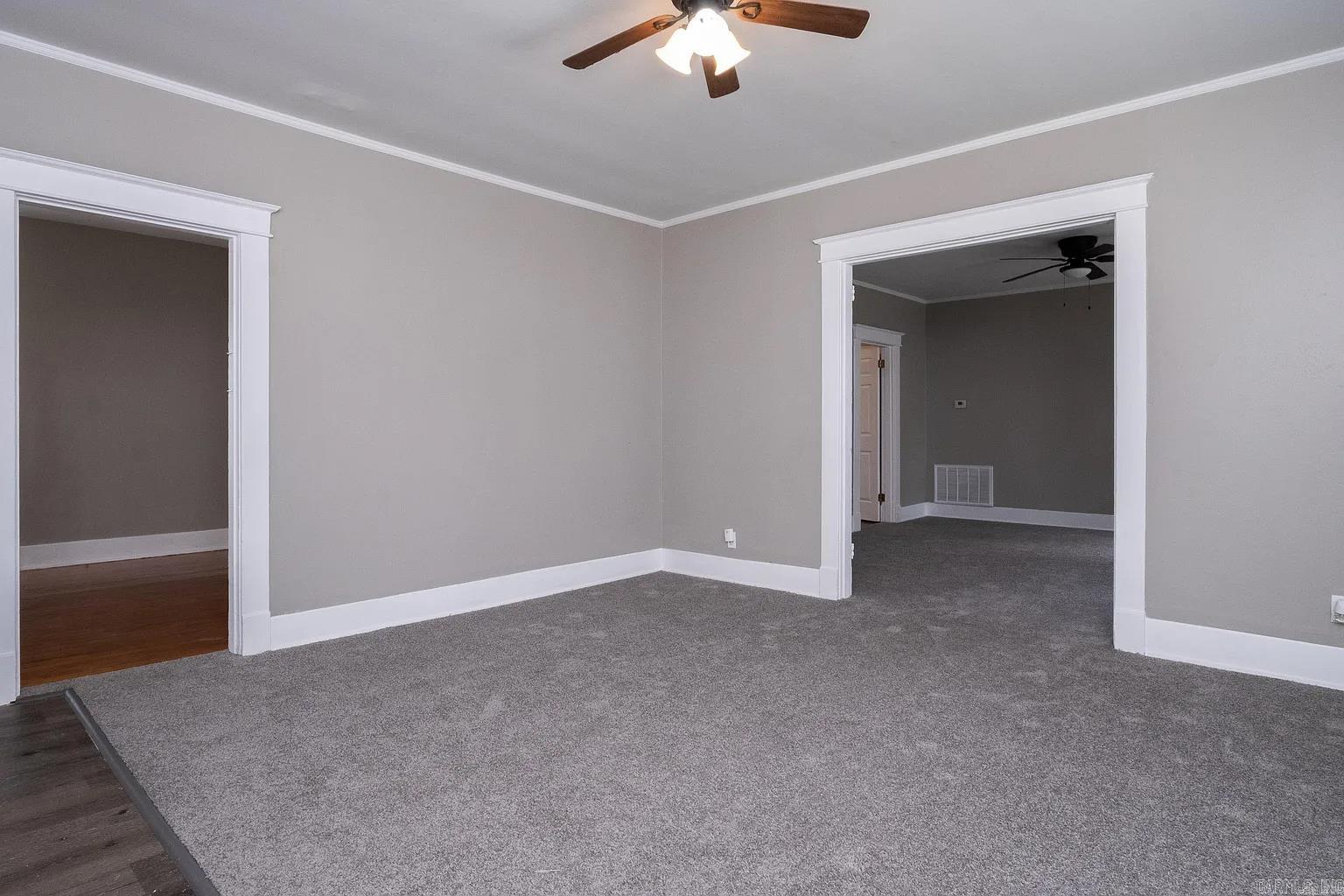 1023 Booker St Property Photo 7