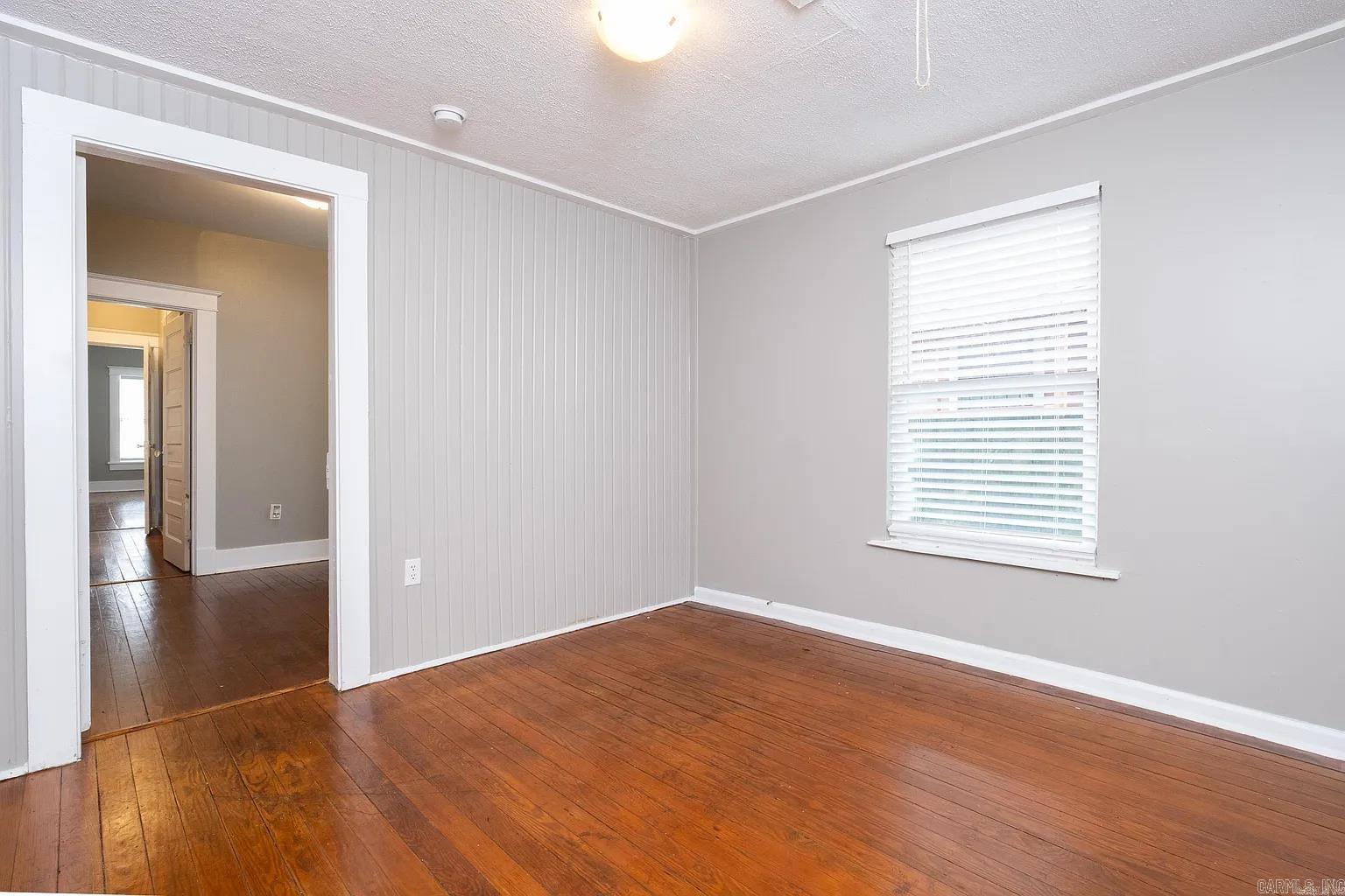 1023 Booker St Property Photo 11