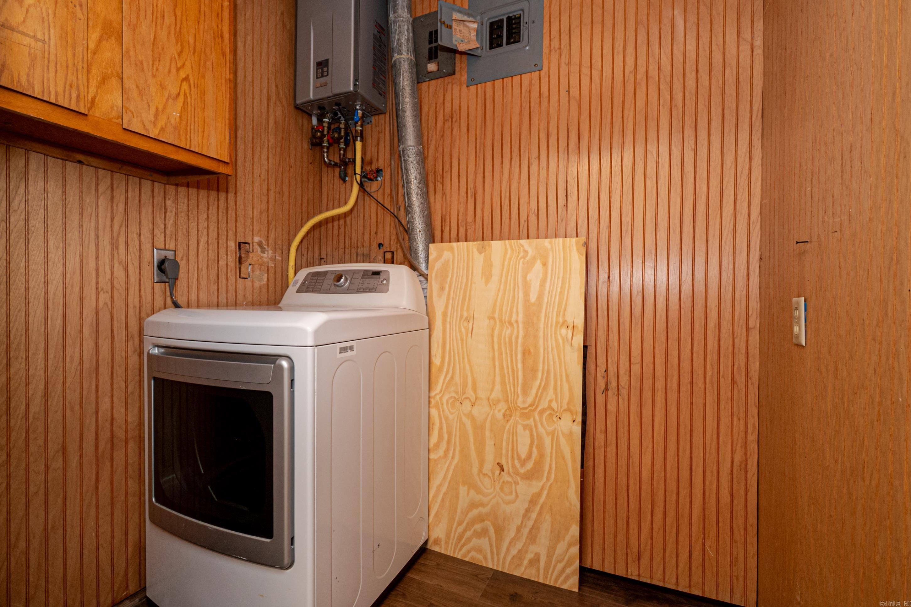 1401 N Park Ave Property Photo 15