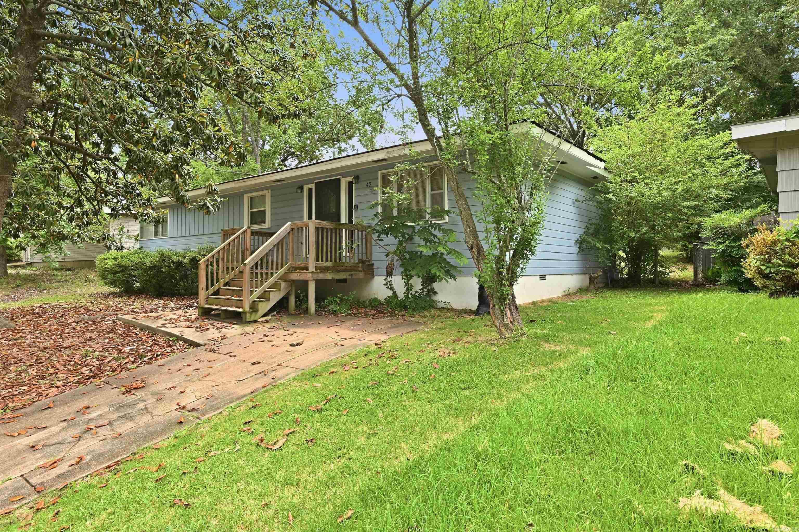 42 N Meadowcliff Drive Property Photo 1