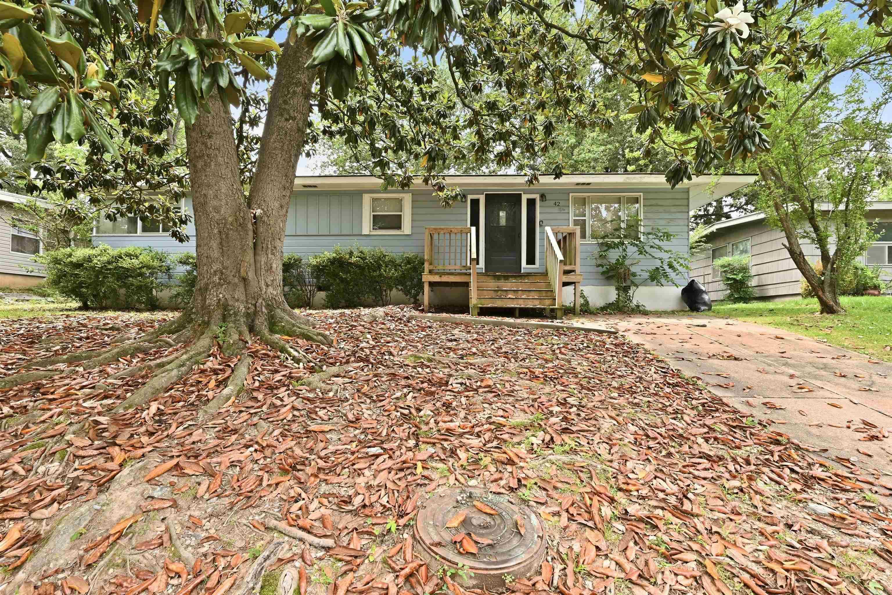 42 N Meadowcliff Drive Property Photo 2