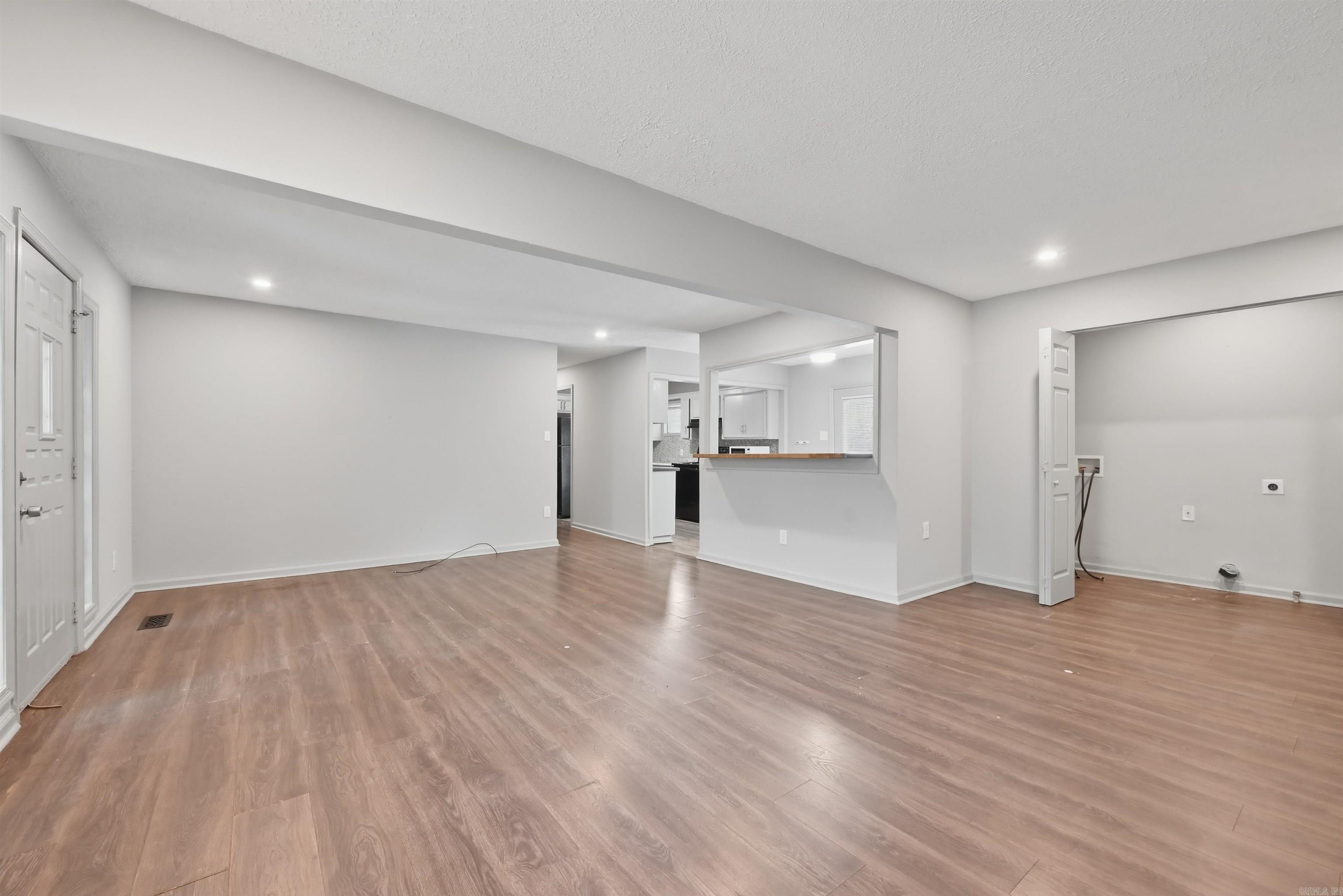 42 N Meadowcliff Drive Property Photo 10