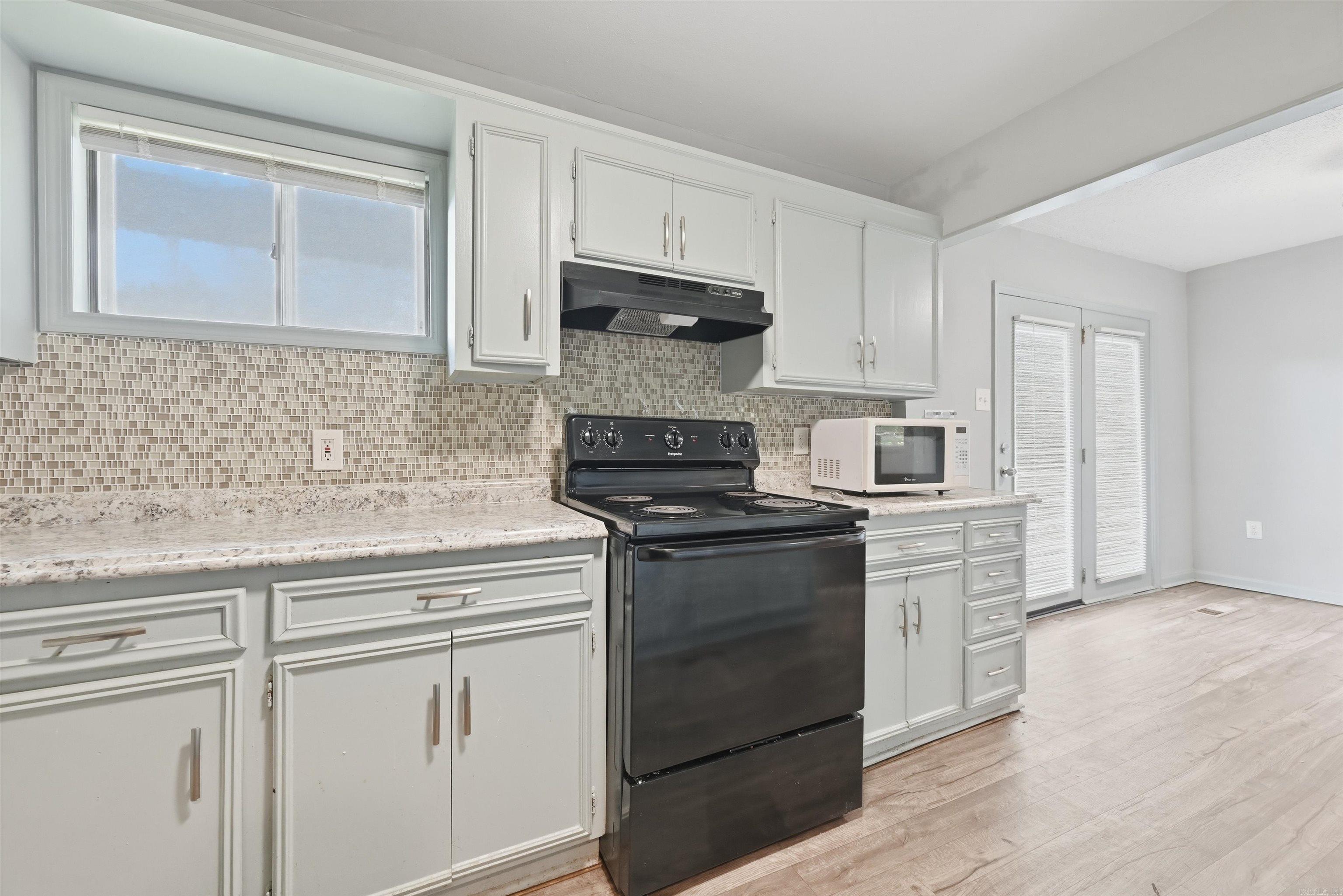 42 N Meadowcliff Drive Property Photo 18