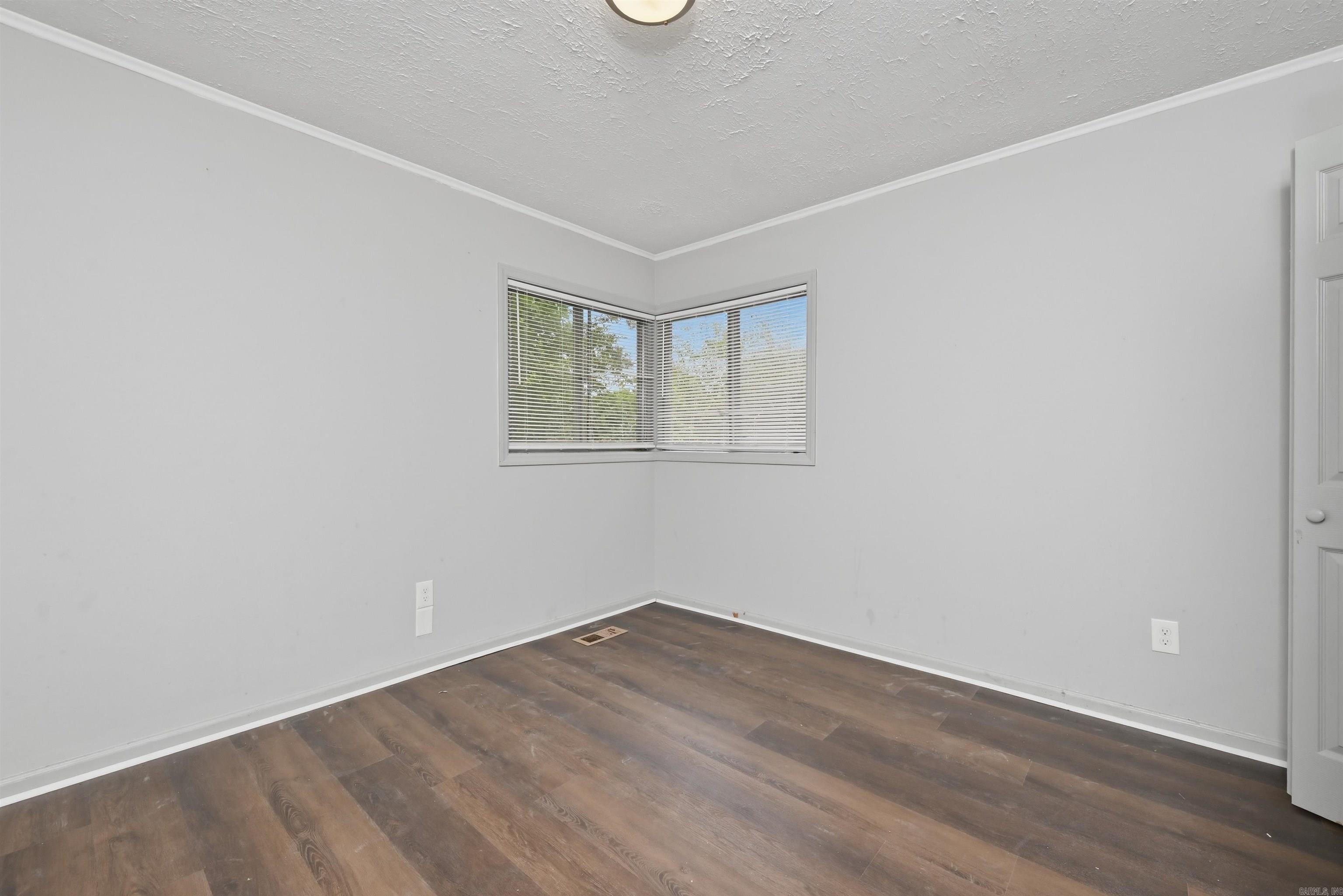 42 N Meadowcliff Drive Property Photo 23