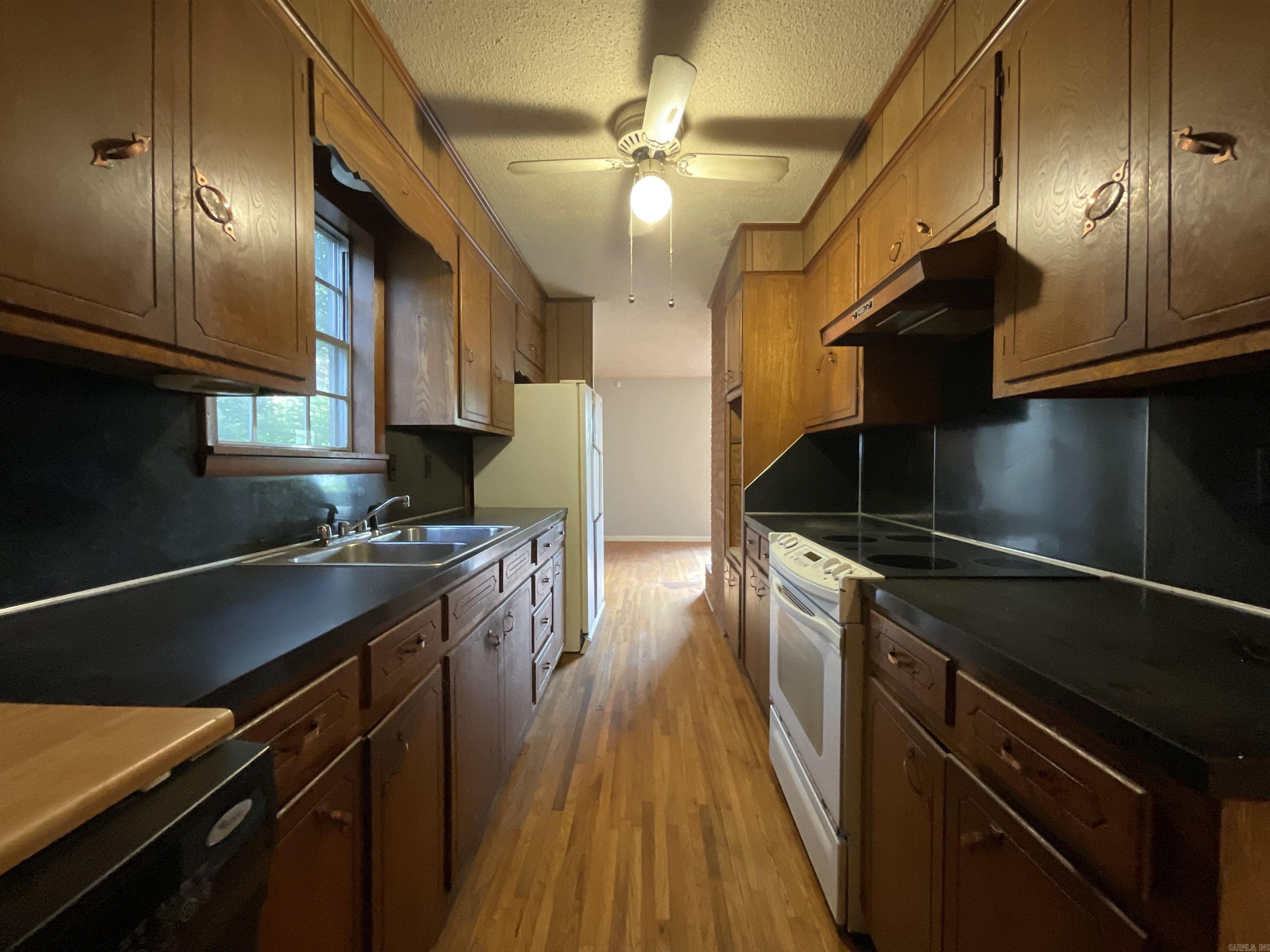 13488 Highway 67 Property Photo 10