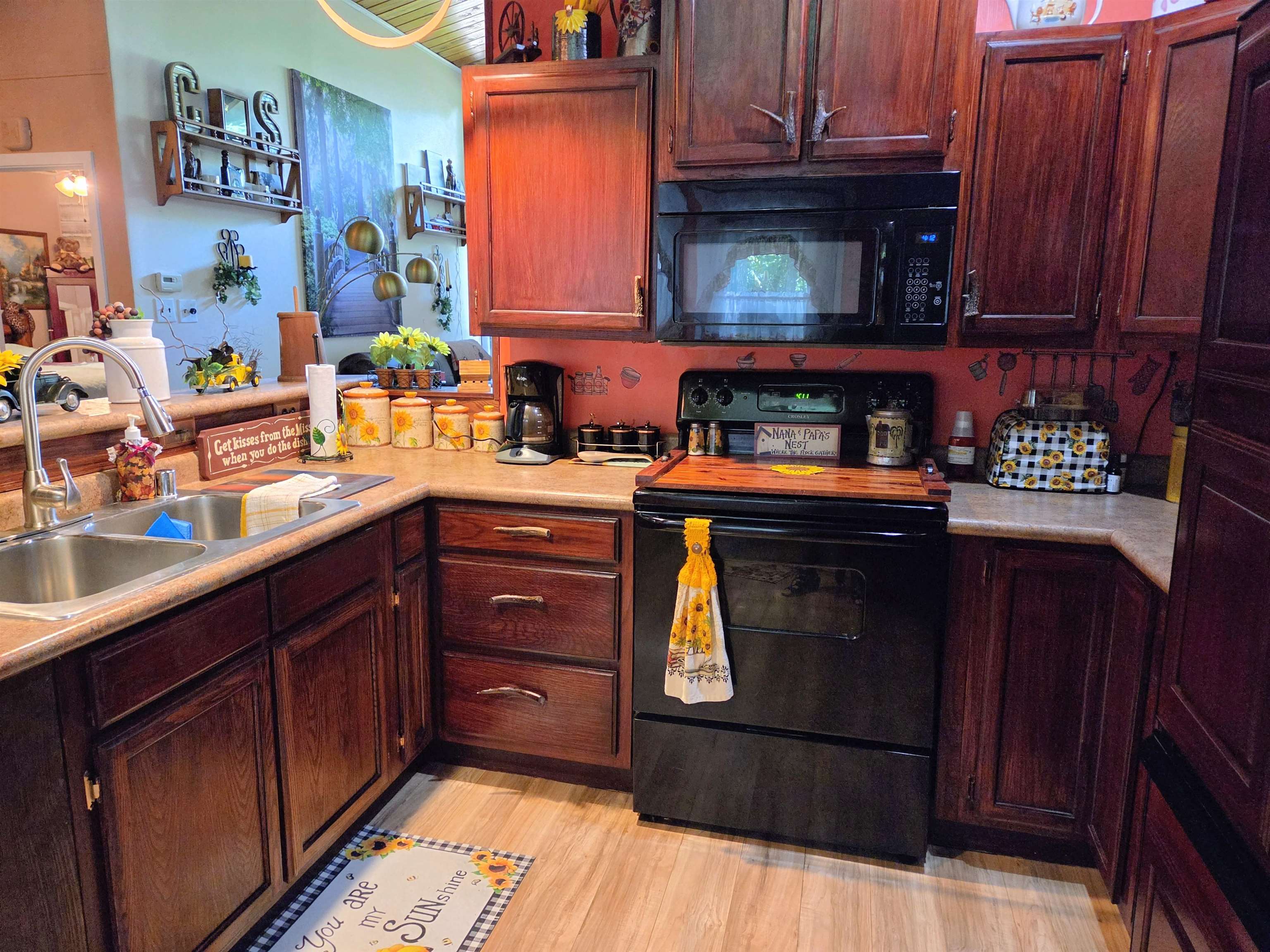 126 Saginaw Circle Property Photo 4