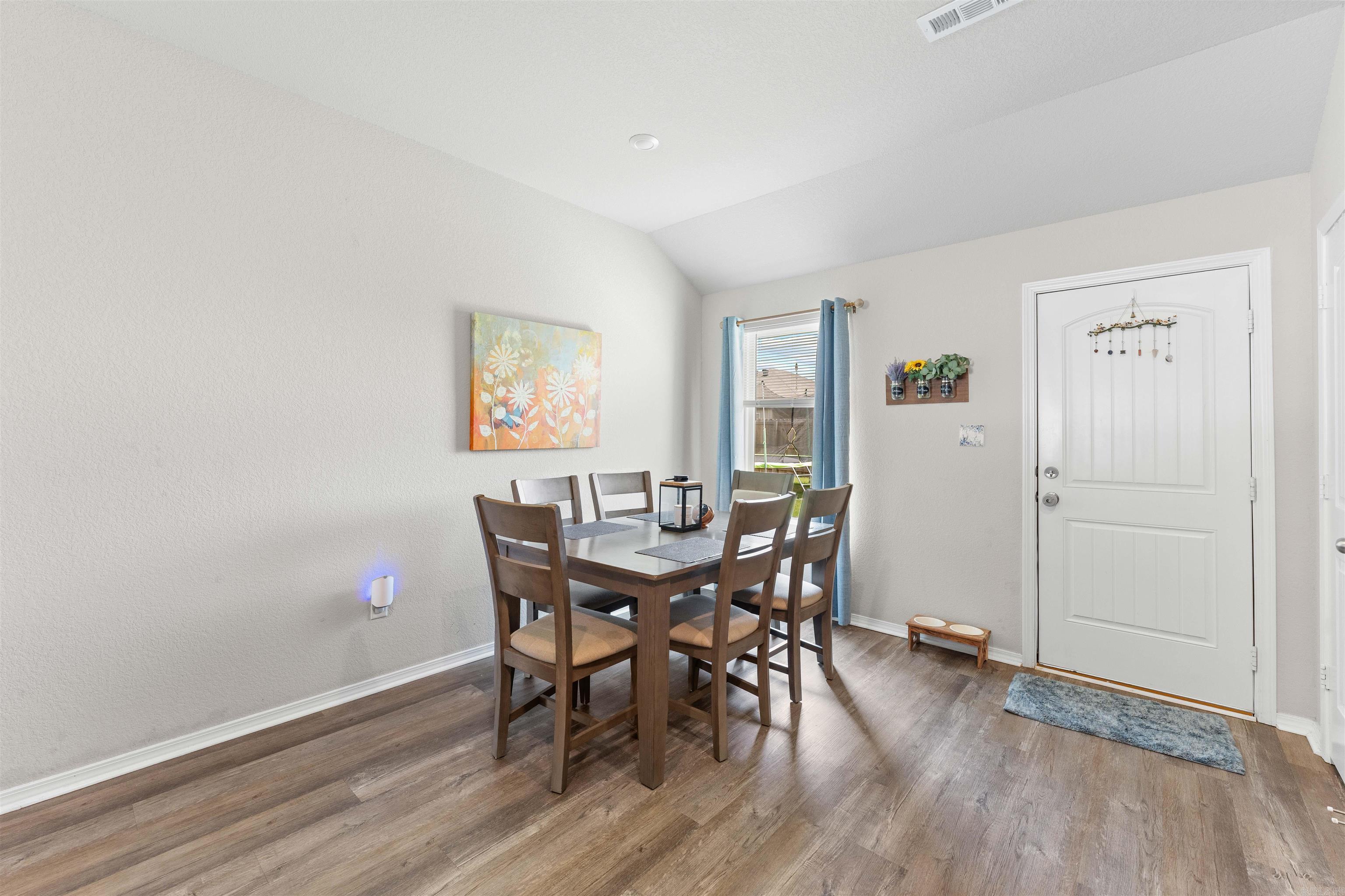 10 Farmhouse Circle Property Photo 8