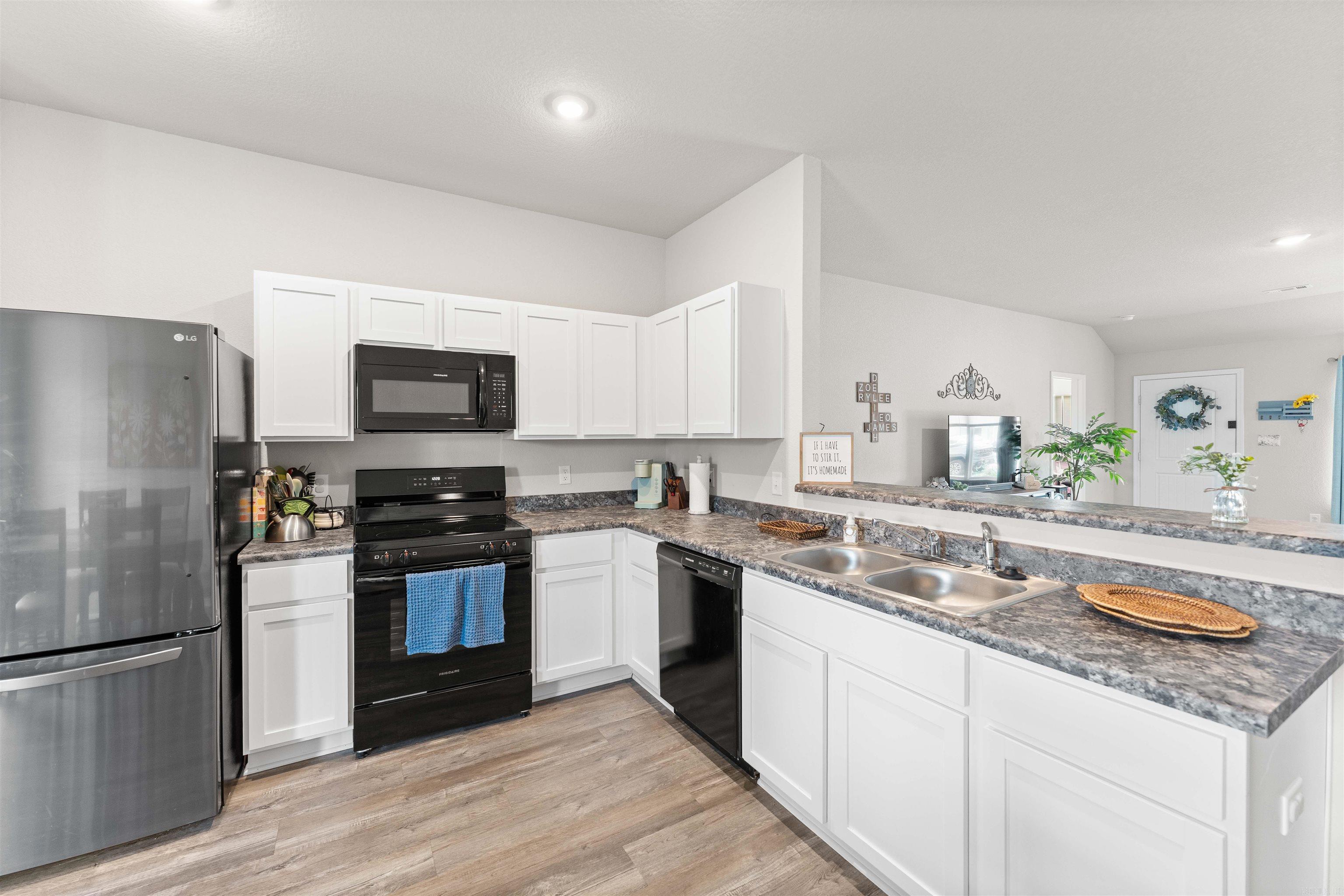 10 Farmhouse Circle Property Photo 11
